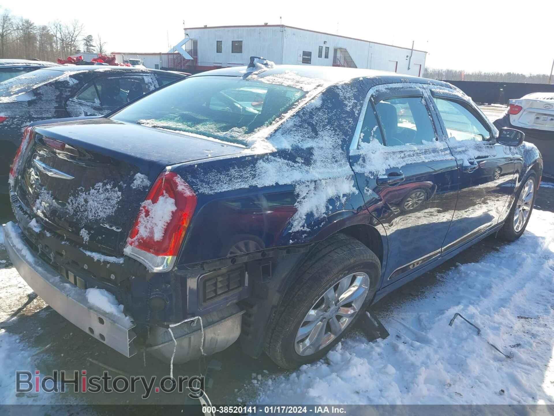2016 CHRYSLER 300 - VIN: 2C3CCARG5GH334805 - Фото 4