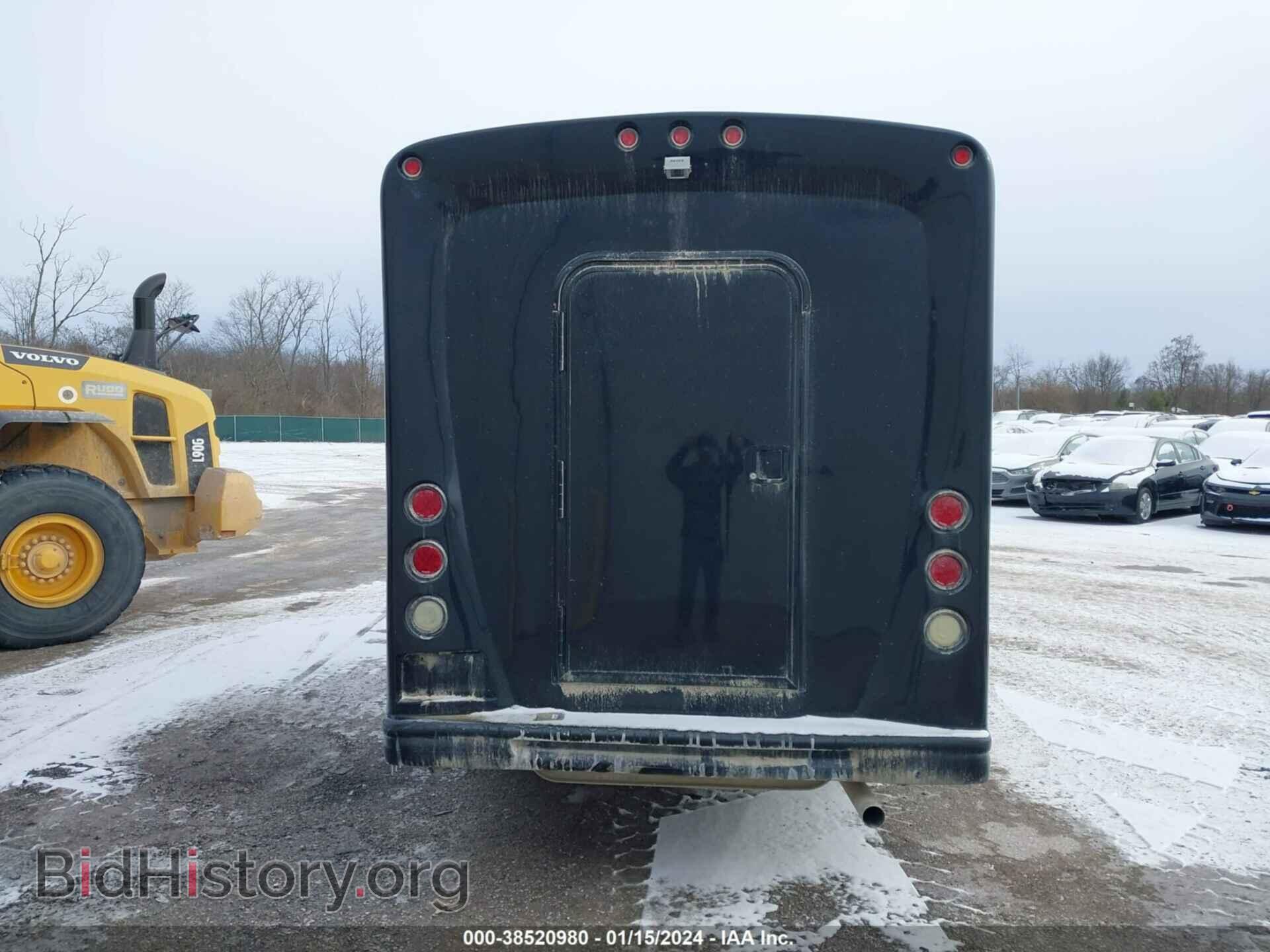 2012 FORD E-350 CUTAWAY - VIN: 1FDWE3FL6CDA19322 - Фото 8