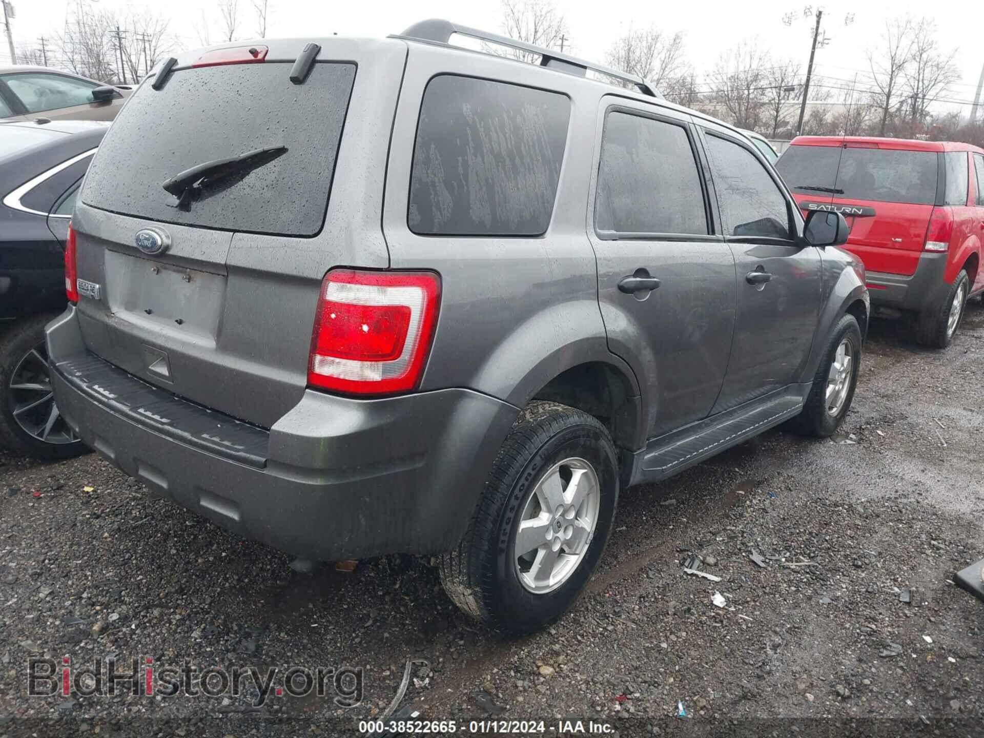 2010 FORD ESCAPE - VIN: 1FMCU0D77AKC17555 - Фото 4