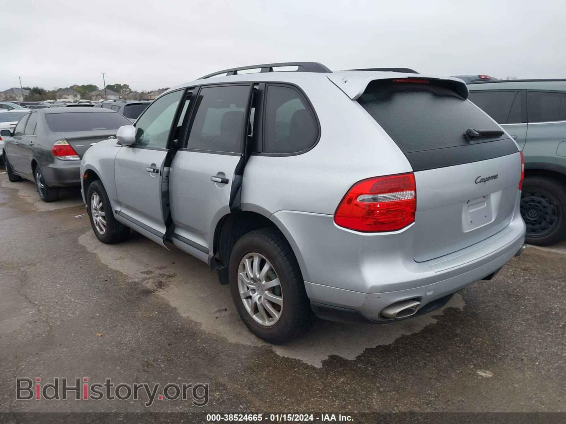 2010 PORSCHE CAYENNE - VIN: WP1AA2AP0ALA04220 - Фото 3