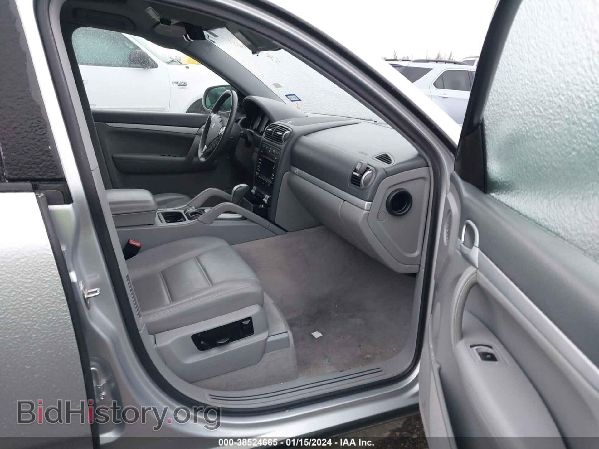 2010 PORSCHE CAYENNE - VIN: WP1AA2AP0ALA04220 - Фото 5