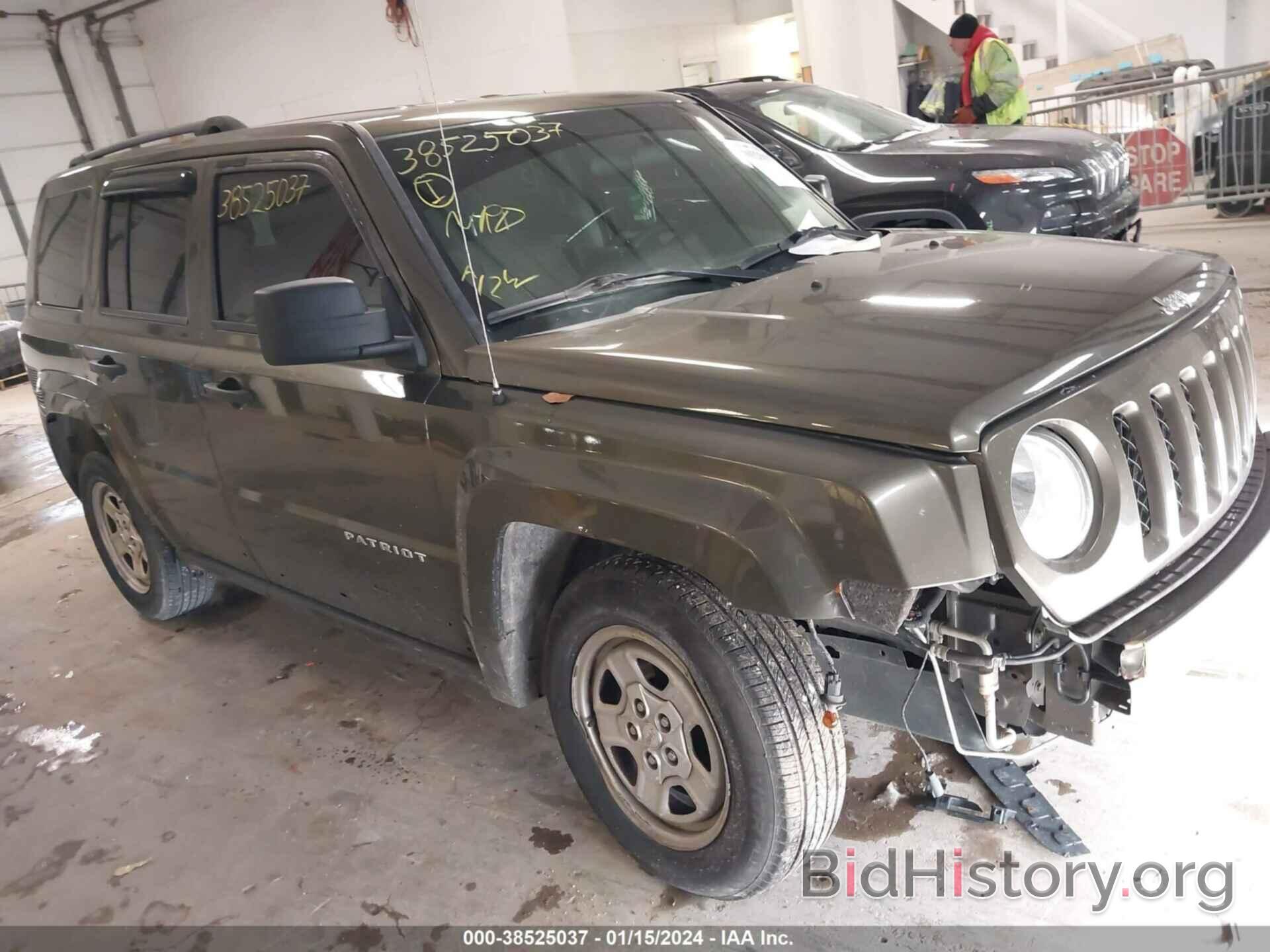 Photo 1C4NJPBB9FD274812 - JEEP PATRIOT 2015