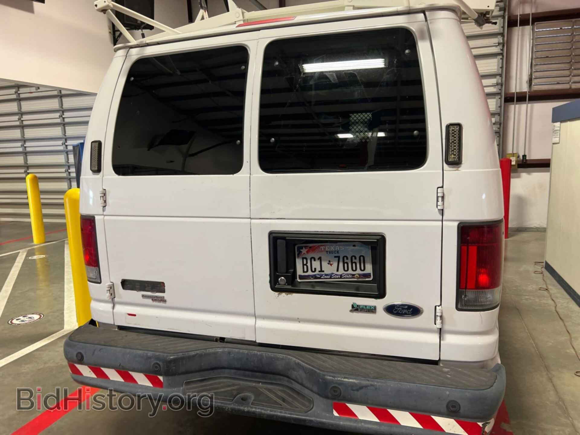 2011 FORD E-250 - VIN: 1FTNE2EL3BDA70982 - Фото 13