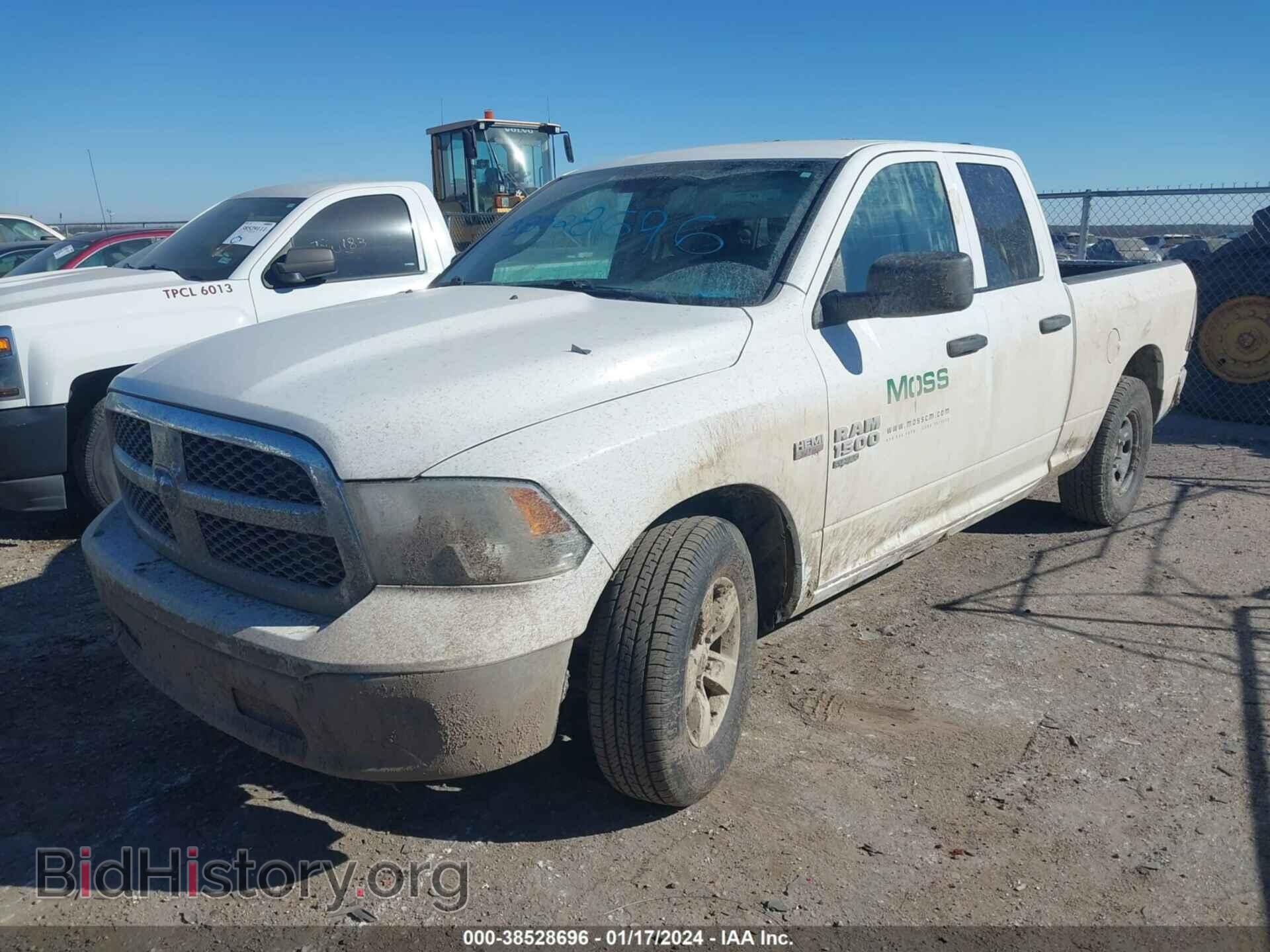 2019 RAM 1500 CLASSIC - VIN: 1C6RR7FT2KS700706 - Фото 2