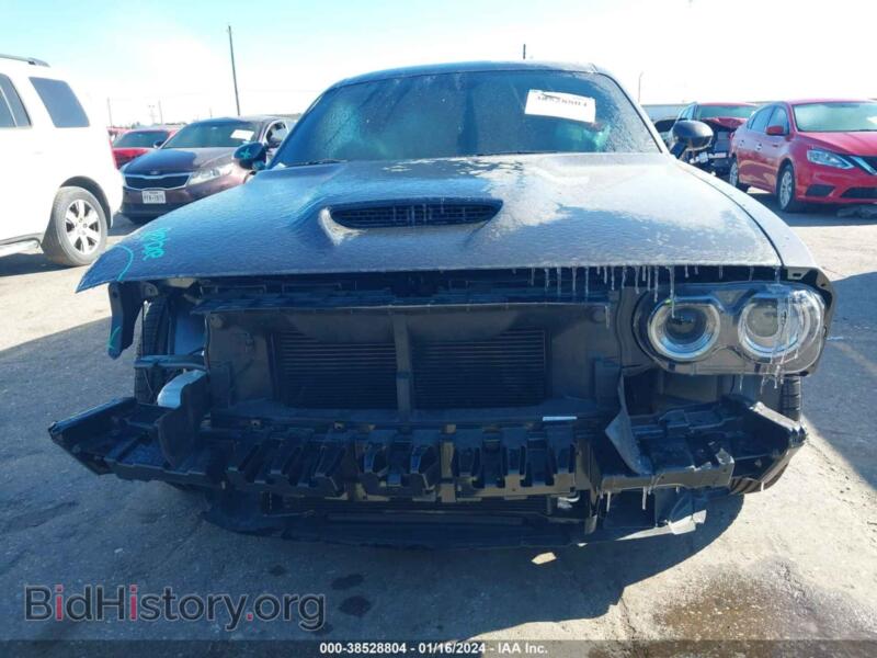 2023 Dodge CHALLENGER (VIN 2C3CDZBTXPH638151) — фото 6 из 16