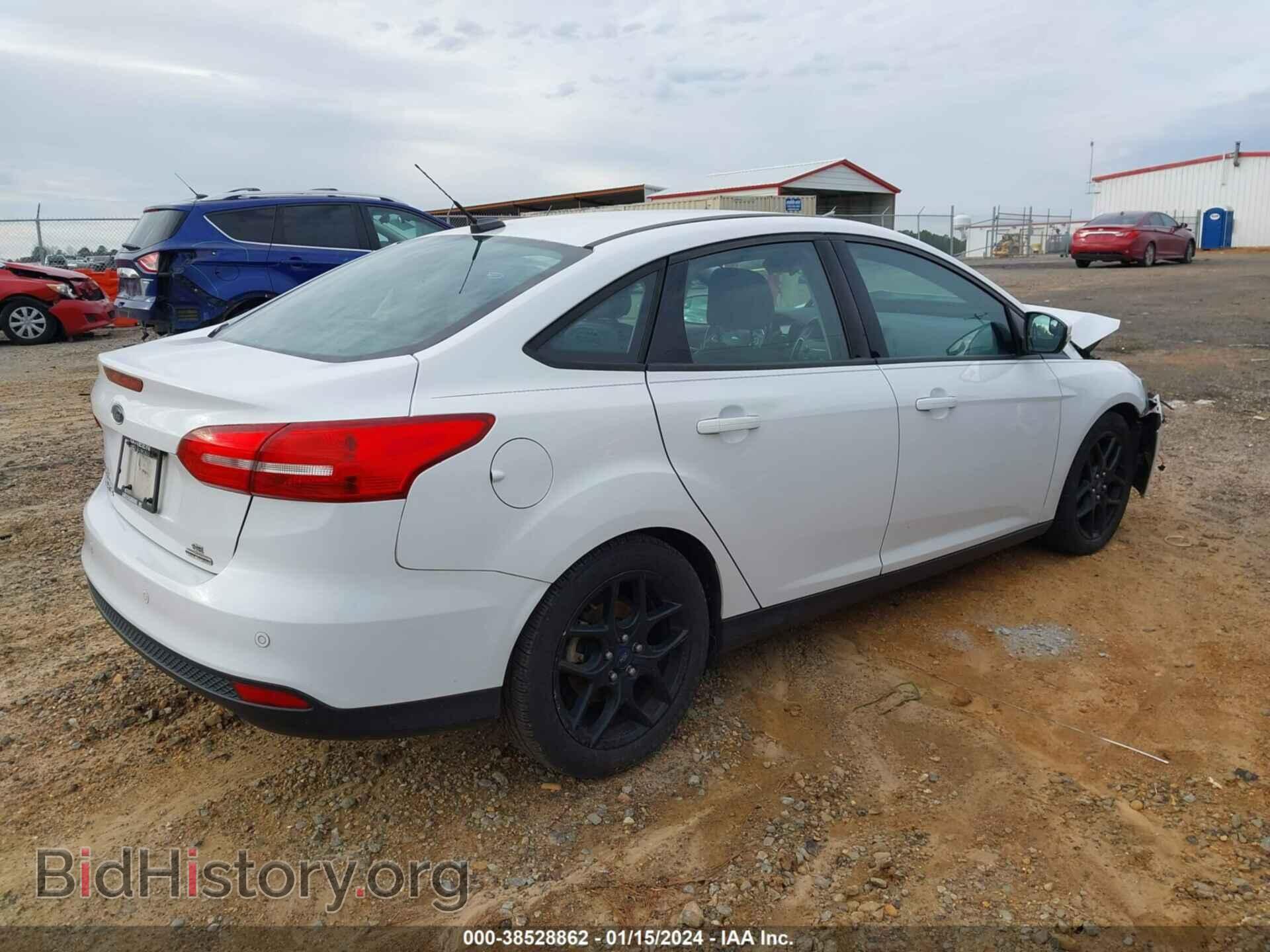 2016 FORD FOCUS - VIN: 1FADP3F2XGL223927 - Photo 4