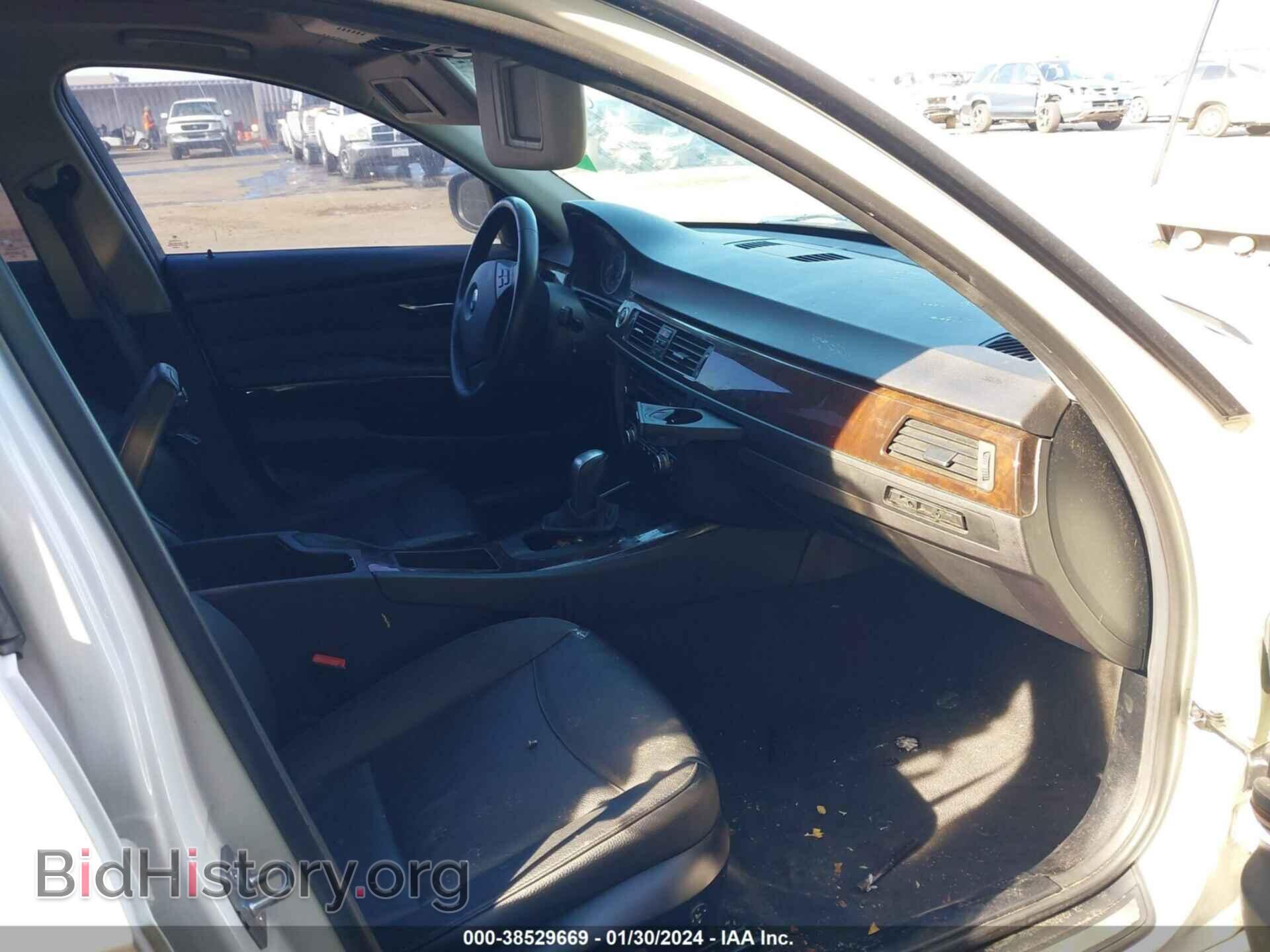 2011 BMW 328I - VIN: WBAPH5C58BA444829 - Фото 5