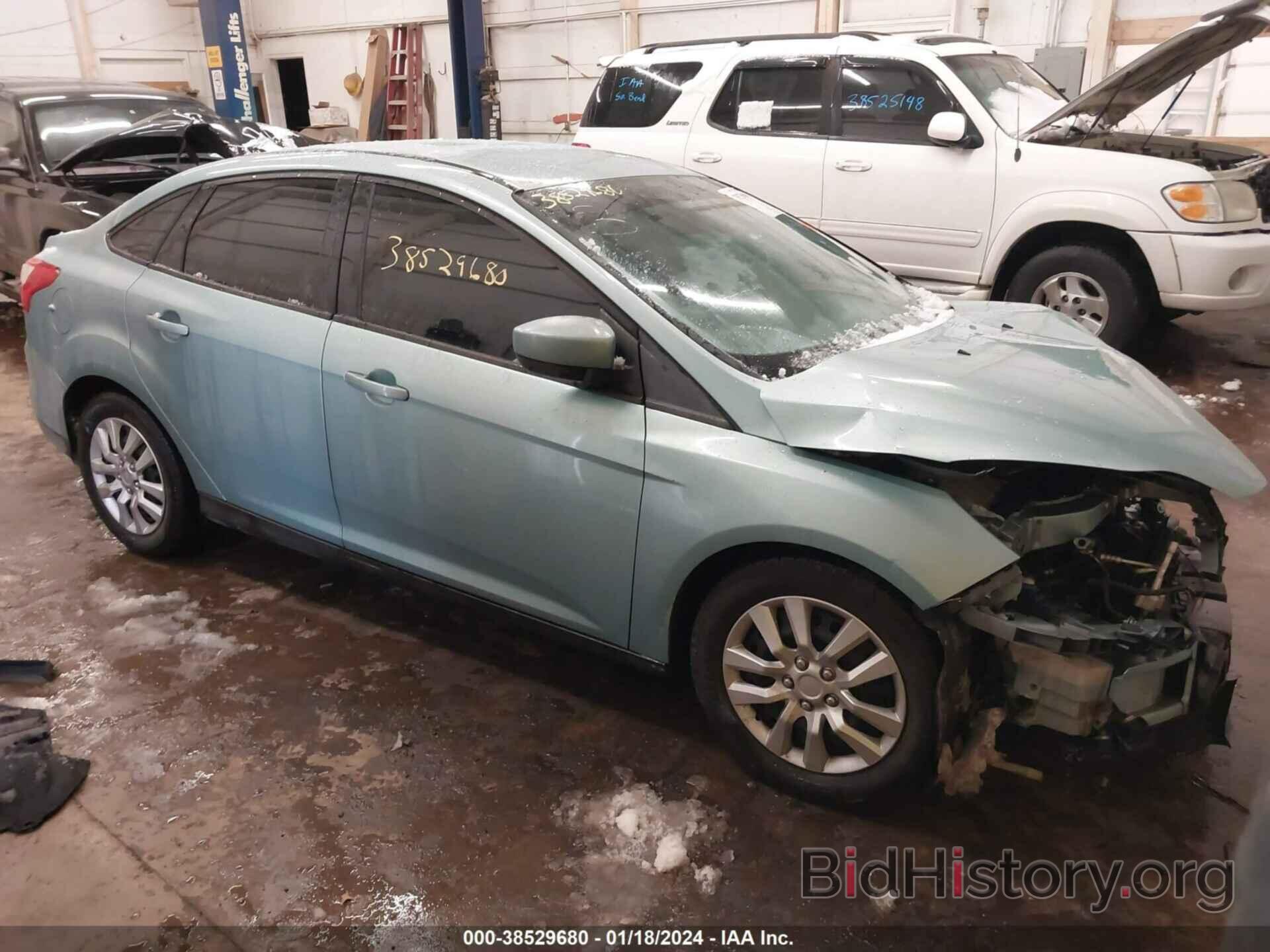 Photo 1FAHP3F20CL377994 - FORD FOCUS 2012