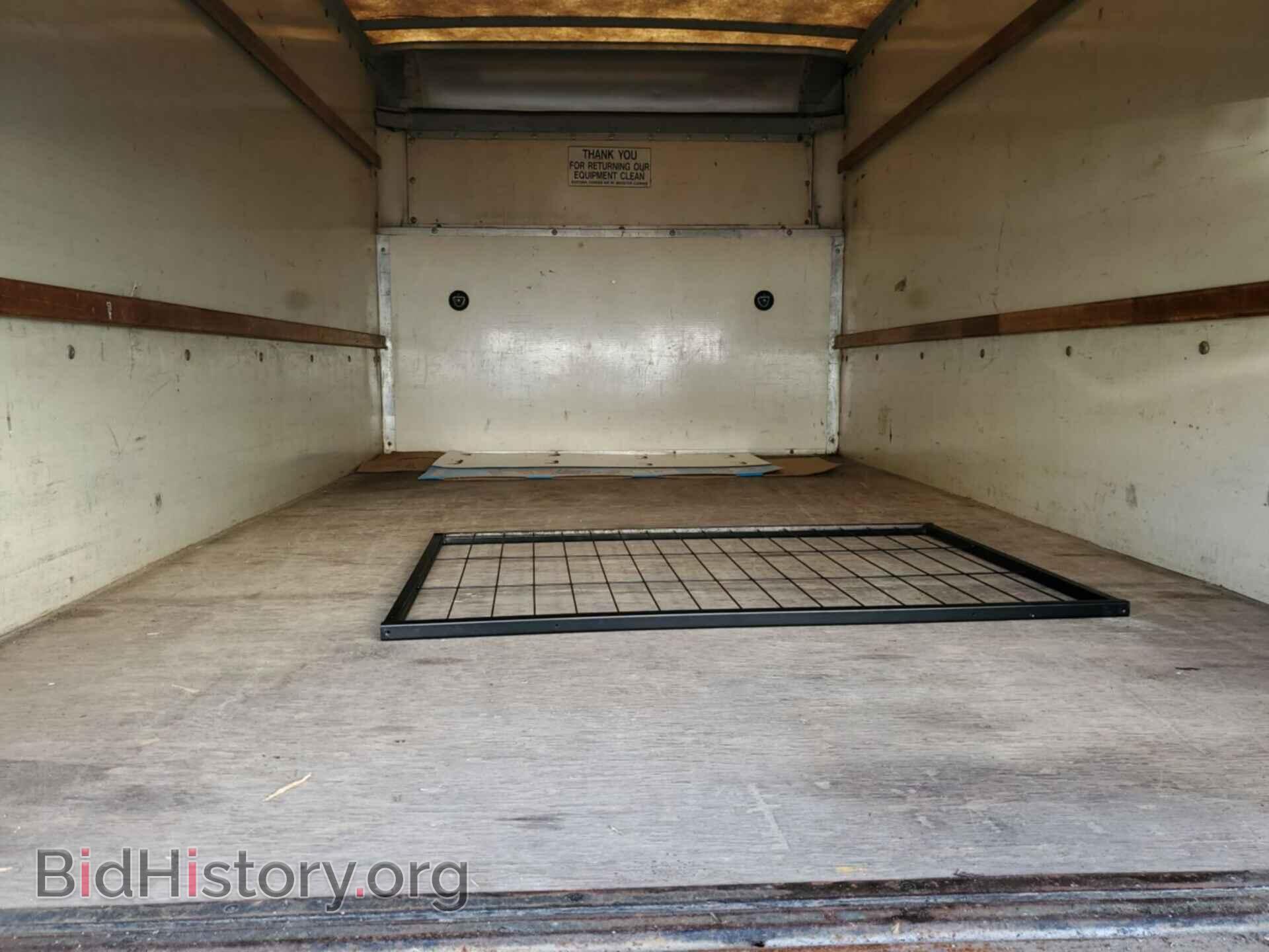 2006 FORD ECONOLINE - VIN: 1FDSE35L16DA12167 - Фото 2