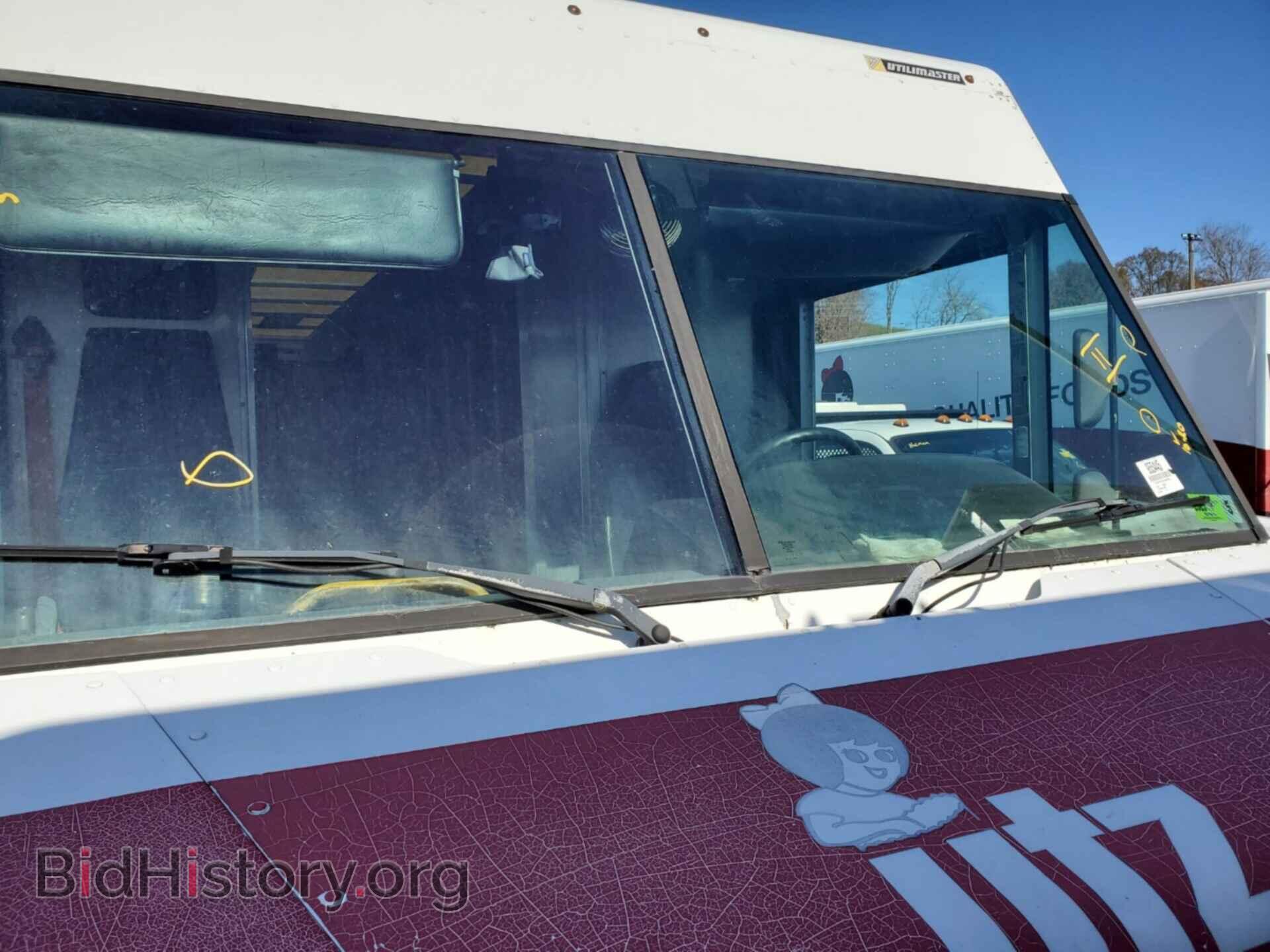 2011 FORD ECONOLINE - VIN: 1FC2E3KL6BDA42168 - Фото 2