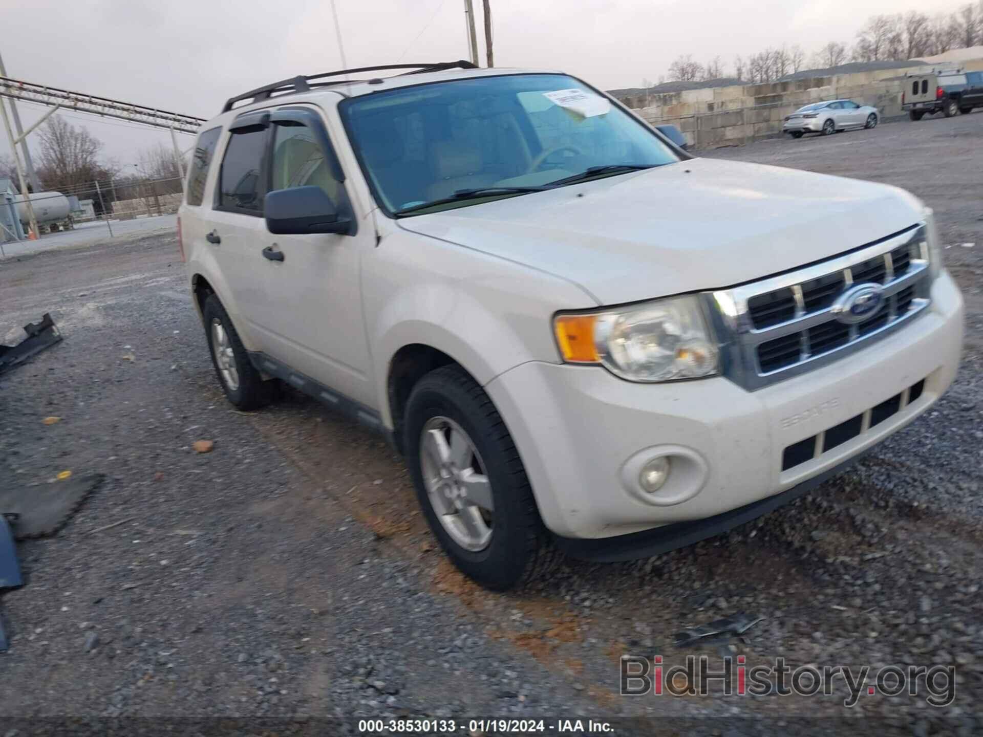 Photo 1FMCU9DG2AKD04915 - FORD ESCAPE 2010