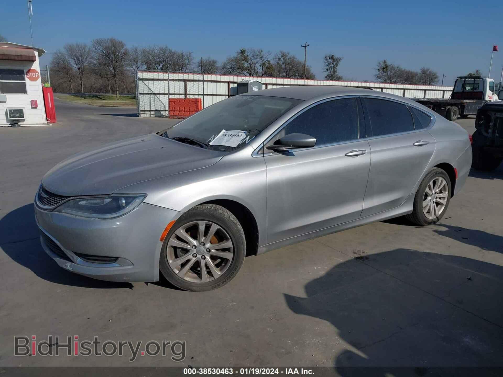 2015 CHRYSLER 200 - VIN: 1C3CCCAB3FN608214 - Фото 2