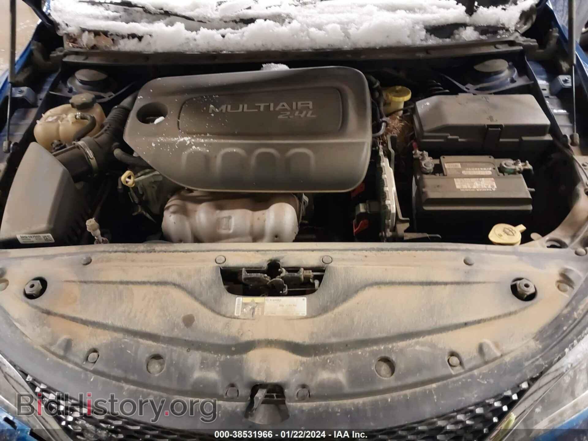 2015 CHRYSLER 200 - VIN: 1C3CCCAB2FN757634 - Фото 10