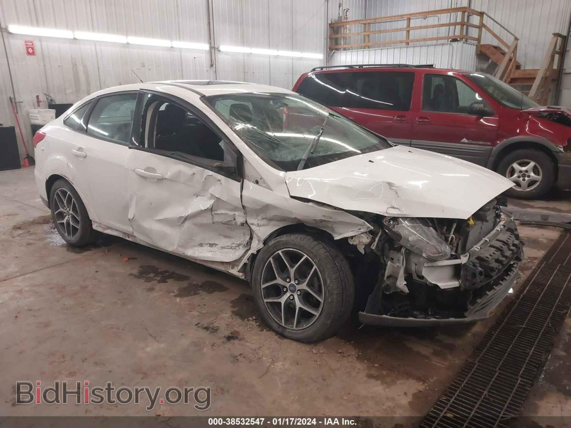 Photo 1FADP3H29JL316796 - FORD FOCUS 2018