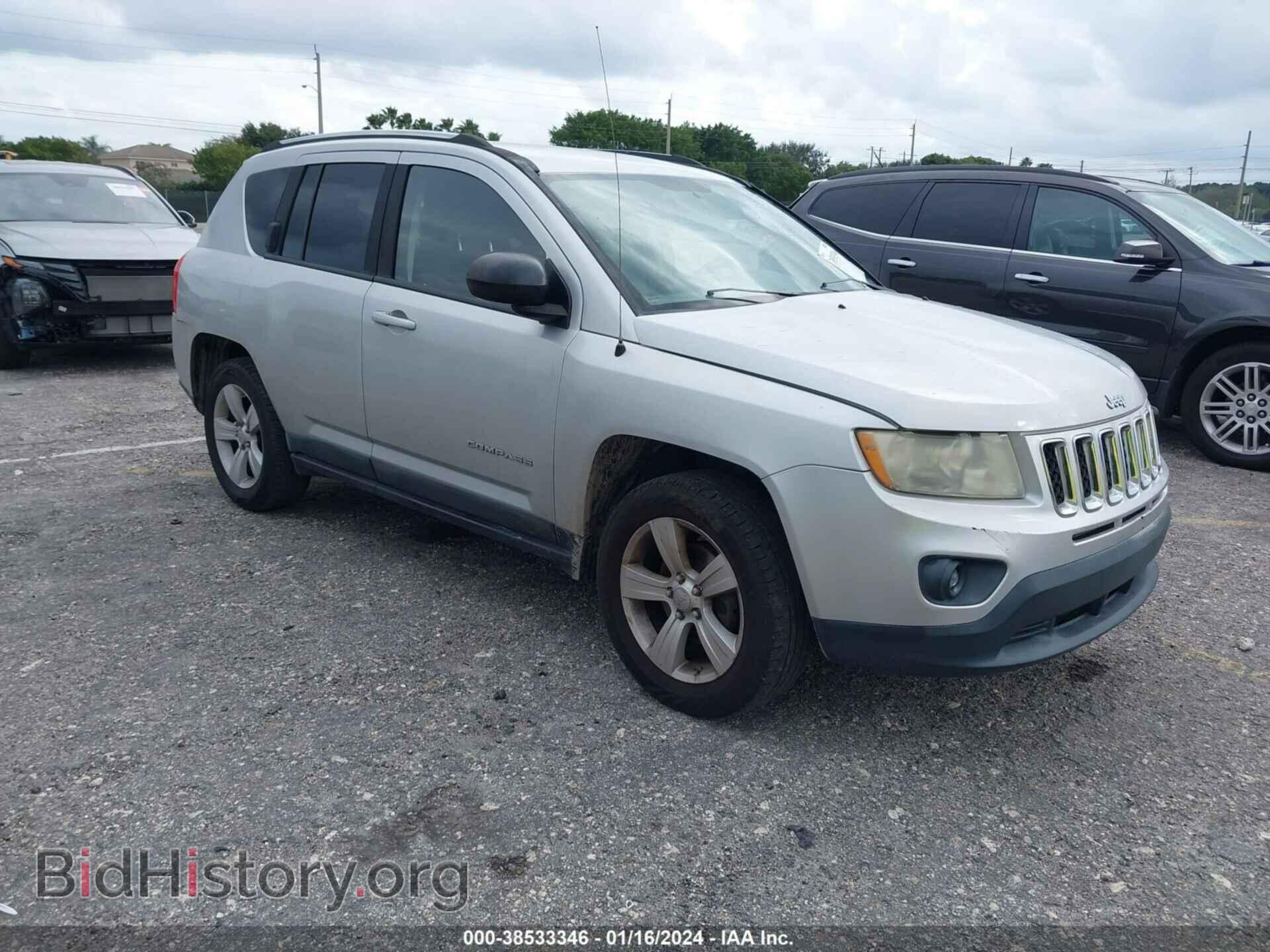 Photo 1J4NT1FA5BD178611 - JEEP COMPASS 2011