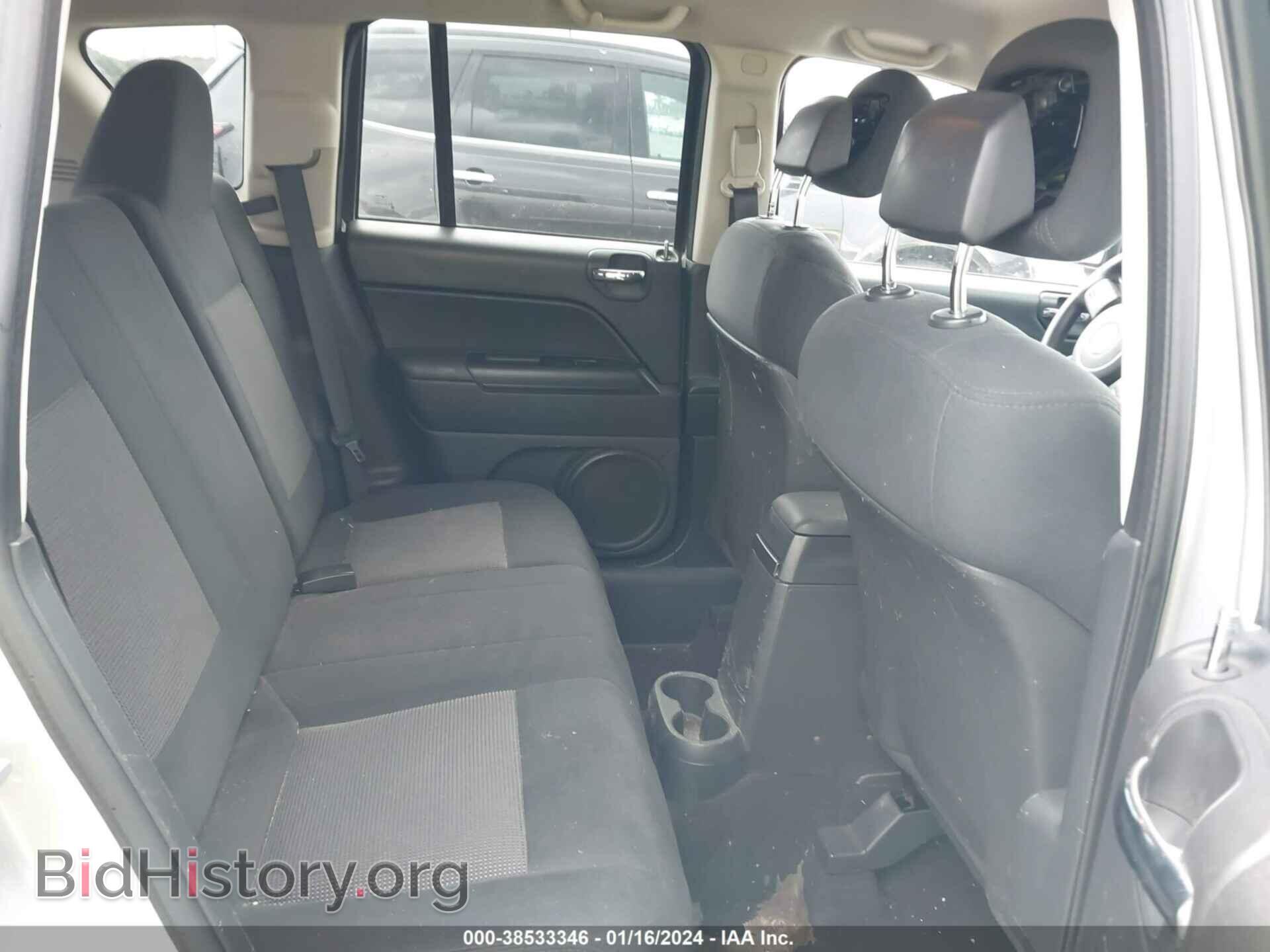 2011 JEEP COMPASS - VIN: 1J4NT1FA5BD178611 - Photo 8