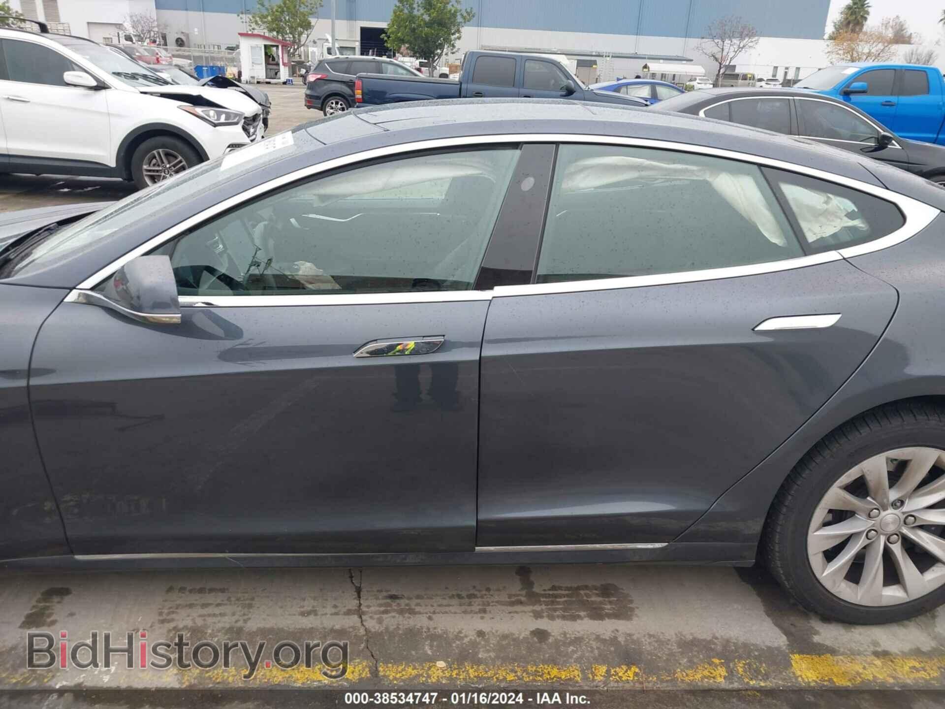 2016 TESLA MODEL S - VIN: 5YJSA1E18GF175637 - Фото 15