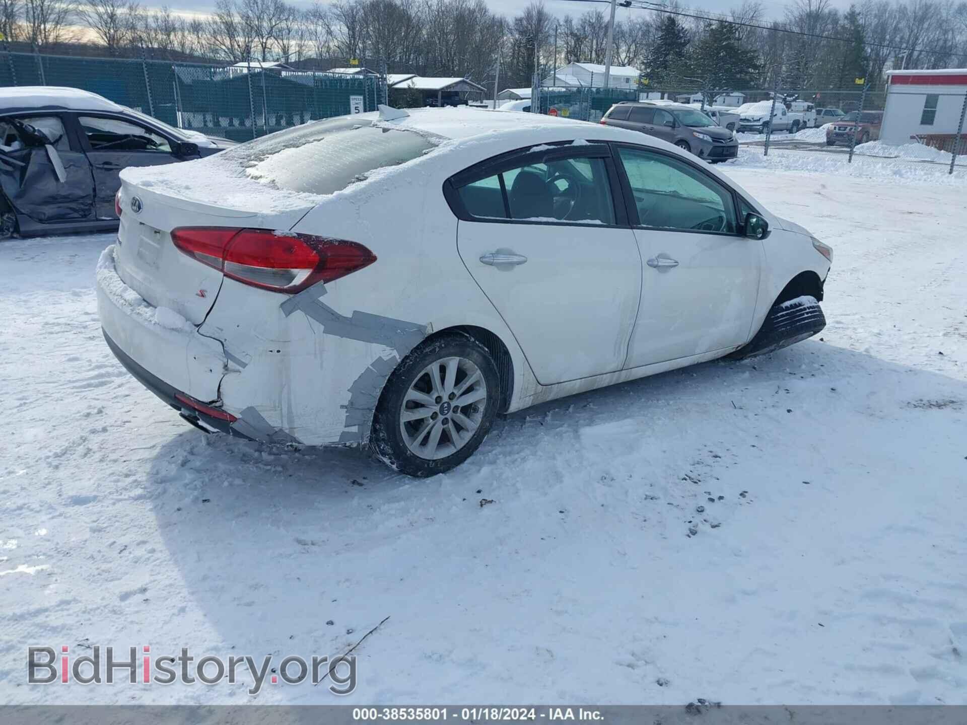 2017 KIA FORTE - VIN: 3KPFL4A77HE037134 - Photo 4