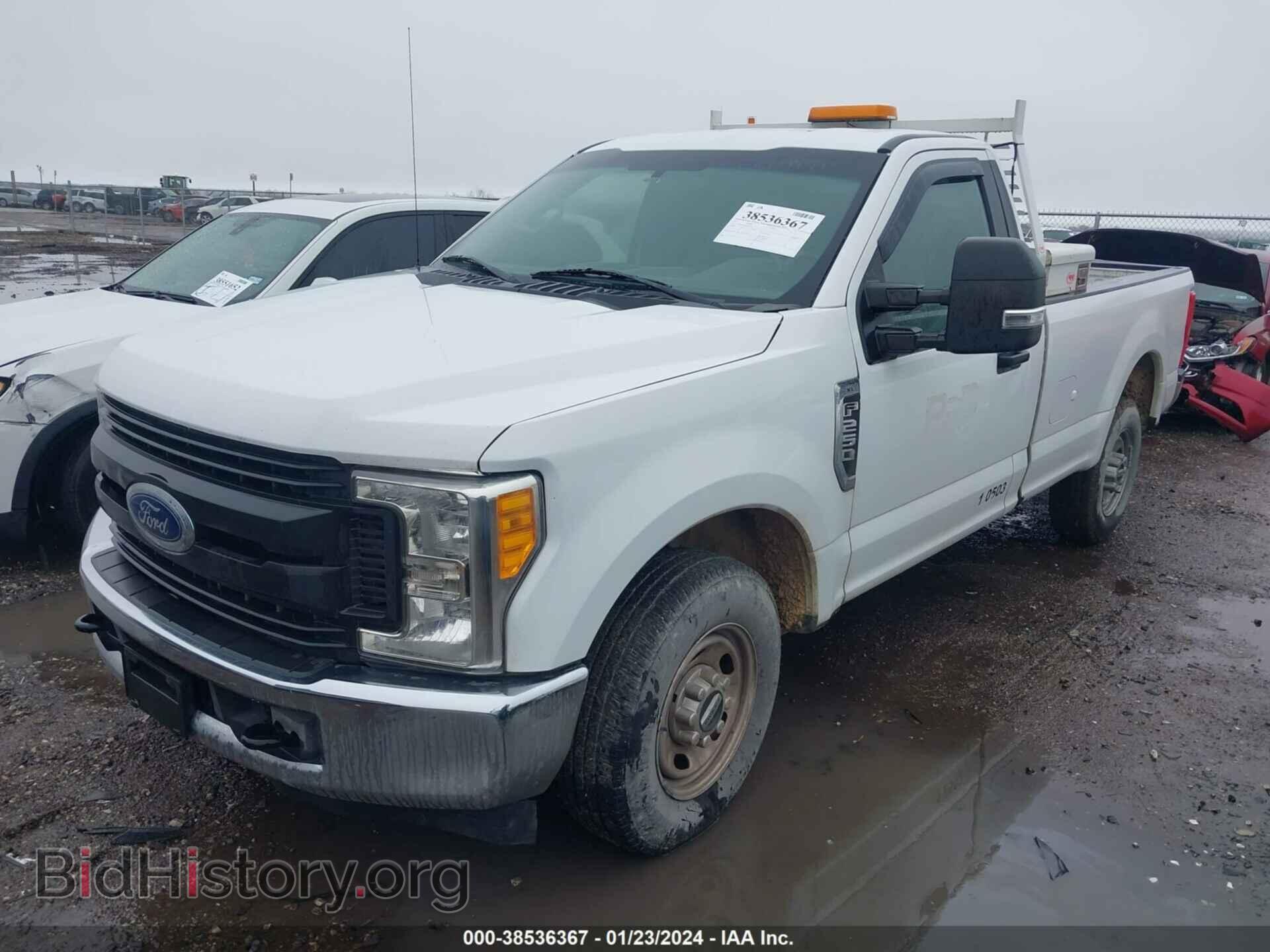 2017 FORD F-250 - VIN: 1FTBF2A65HED66136 - Фото 2