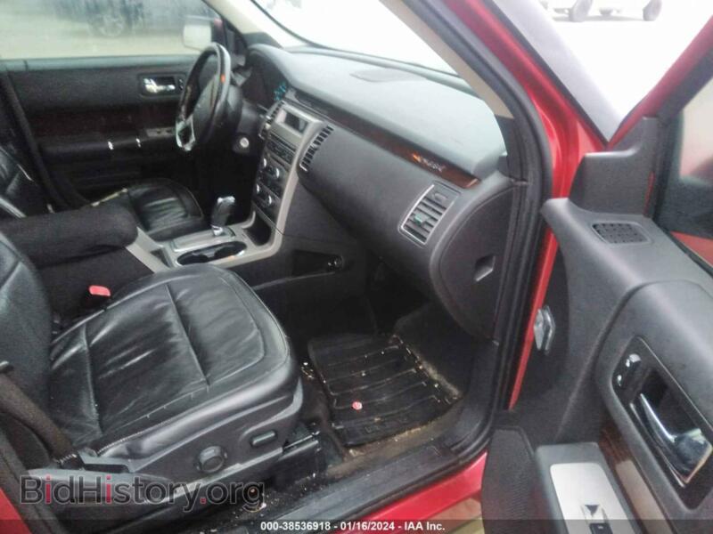 2011 Ford FLEX (VIN 2FMGK5CC4BBD08281) — фото 5 из 12