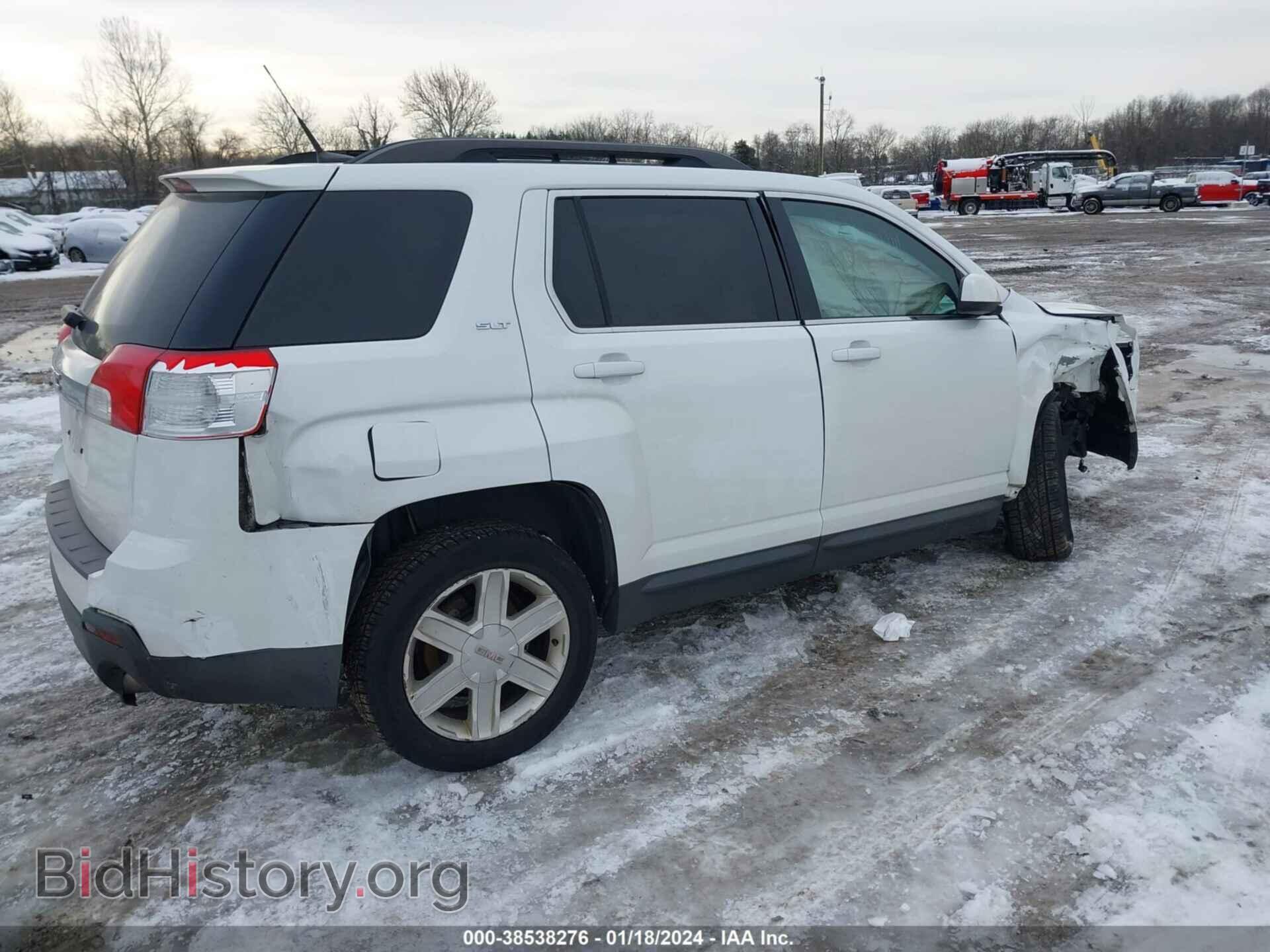 2011 GMC TERRAIN - VIN: 2CTFLUE50B6378041 - Photo 4