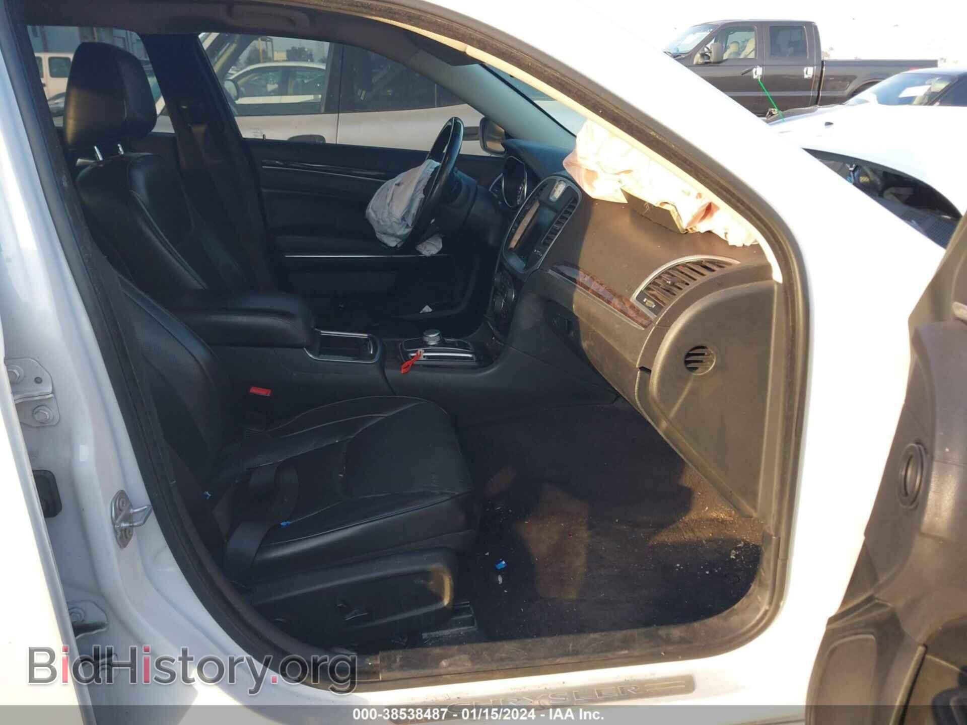 2017 CHRYSLER 300C - VIN: 2C3CCAEGXHH549944 - Фото 5