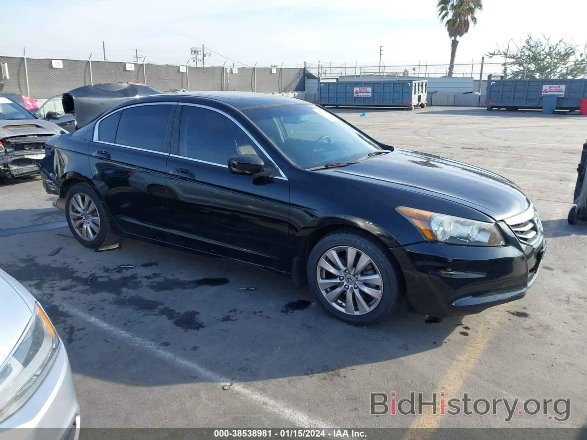 Photo 1HGCP2F83CA201943 - HONDA ACCORD 2012