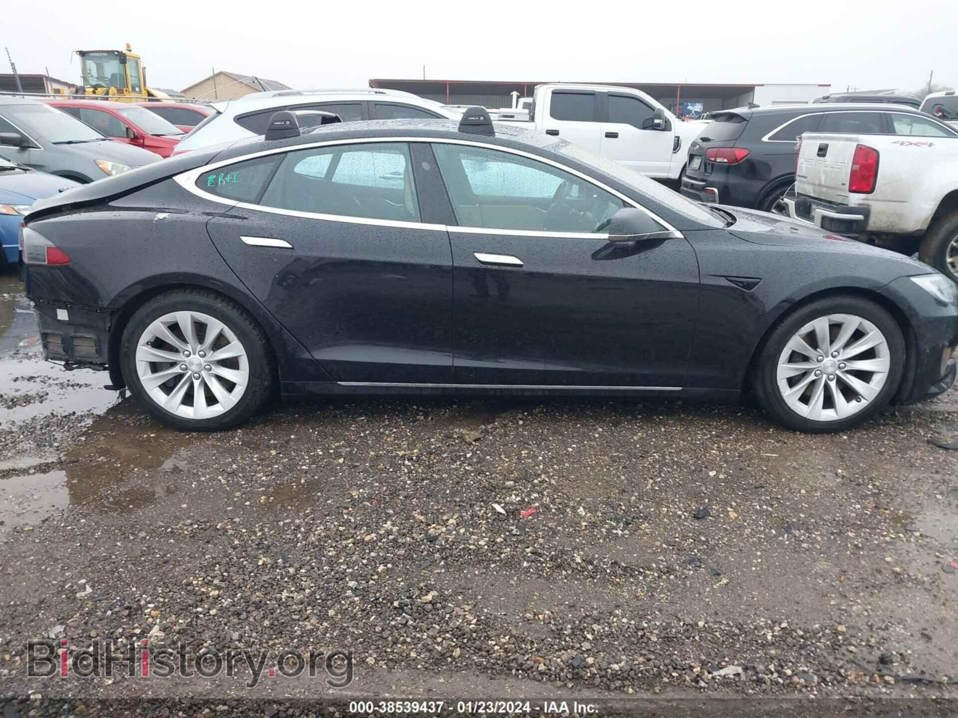 2016 TESLA MODEL S - VIN: 5YJSA1E21GF172975 - Фото 14