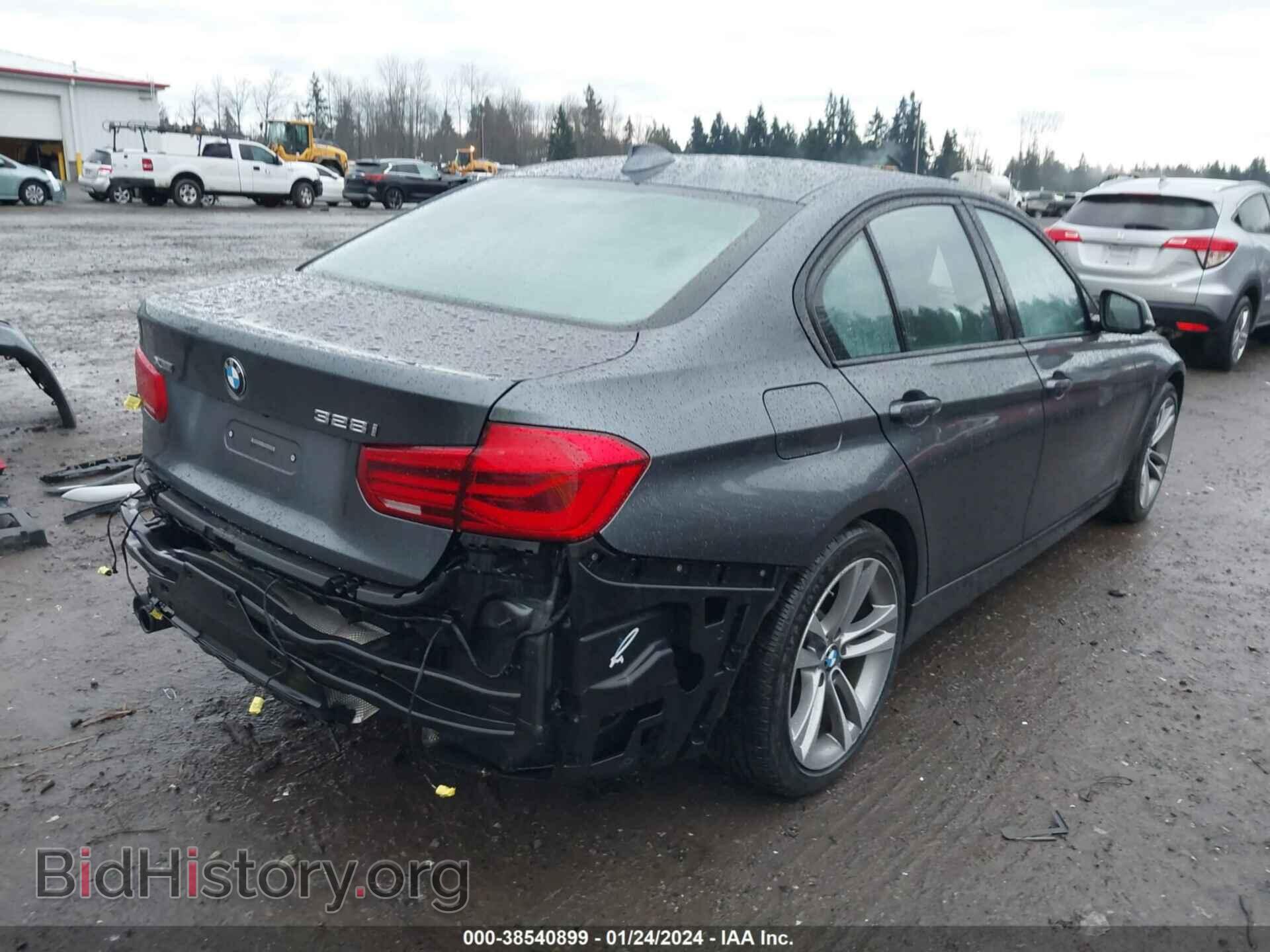 2016 BMW 328I - VIN: WBA8E3G50GNU04241 - Фото 4
