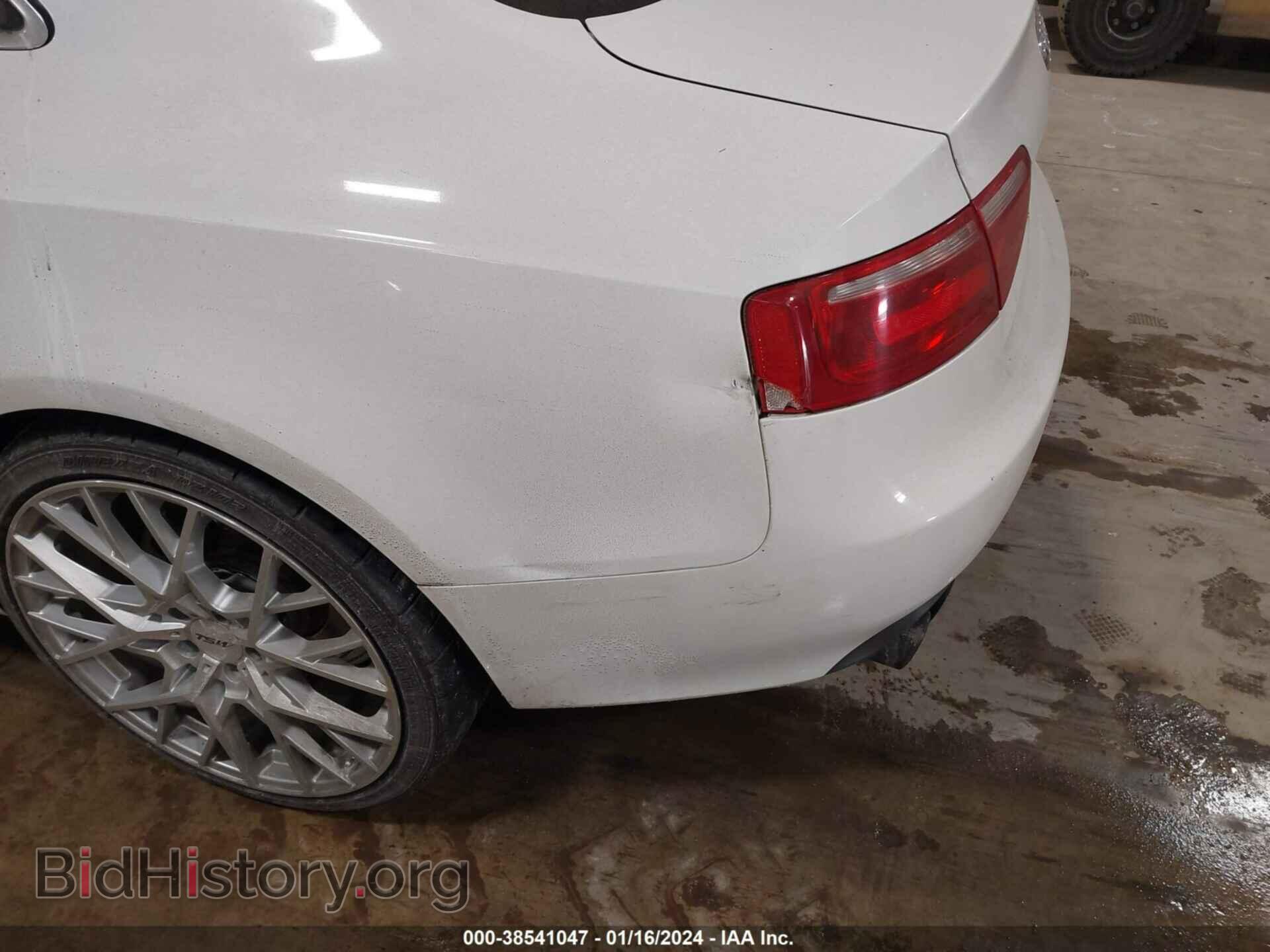 2011 AUDI A5 - VIN: WAUCFAFR1BA061472 - Фото 6