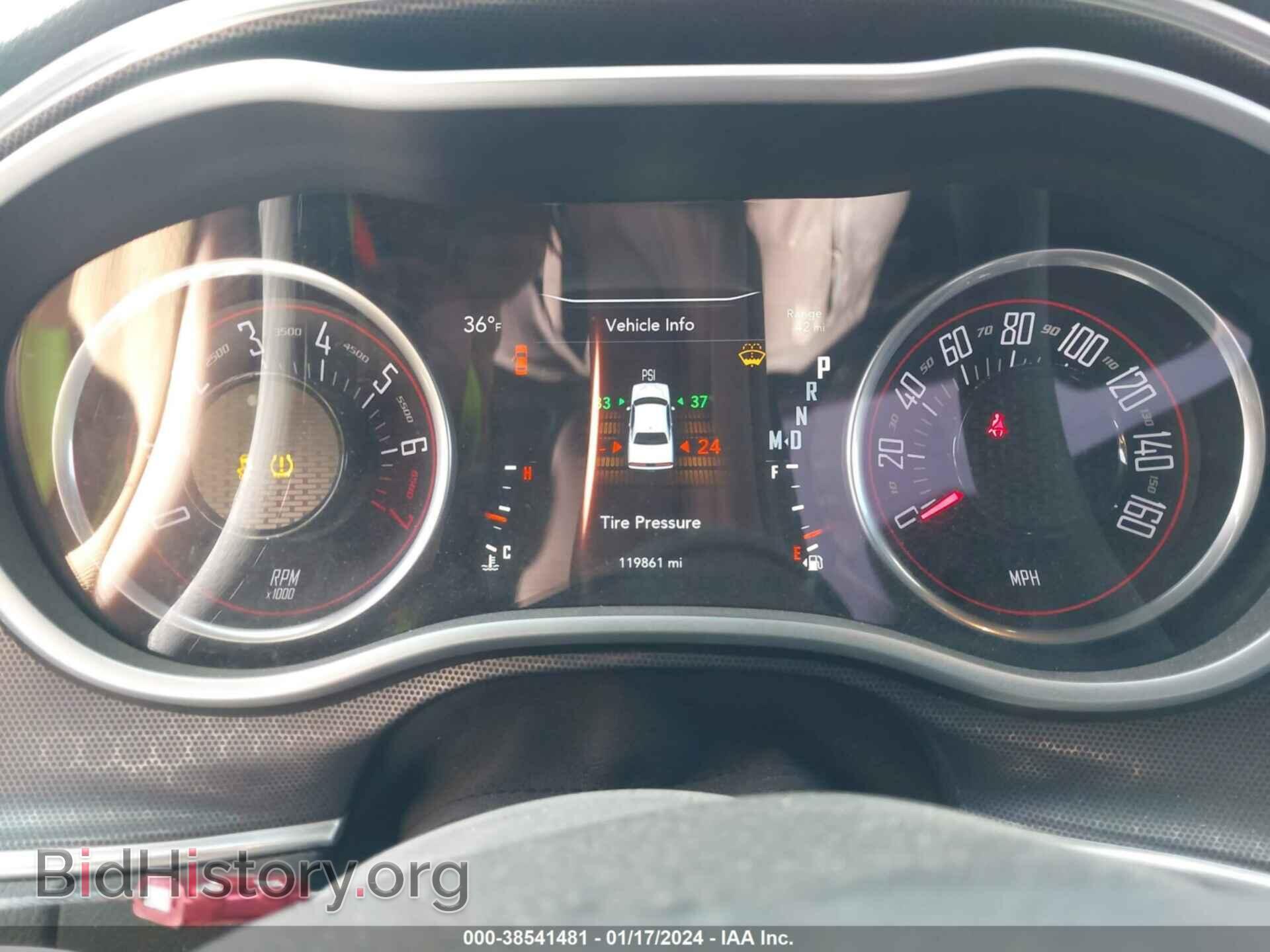 2016 DODGE CHALLENGER - VIN: 2C3CDZAG4GH312057 - Photo 7