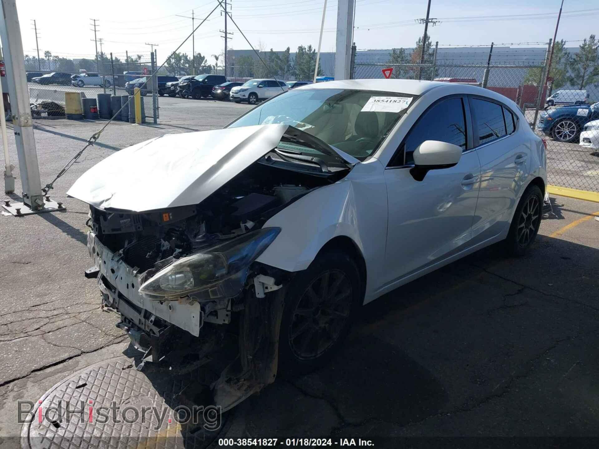 2014 MAZDA MAZDA3 - VIN: JM1BM1L75E1207089 - Фото 2