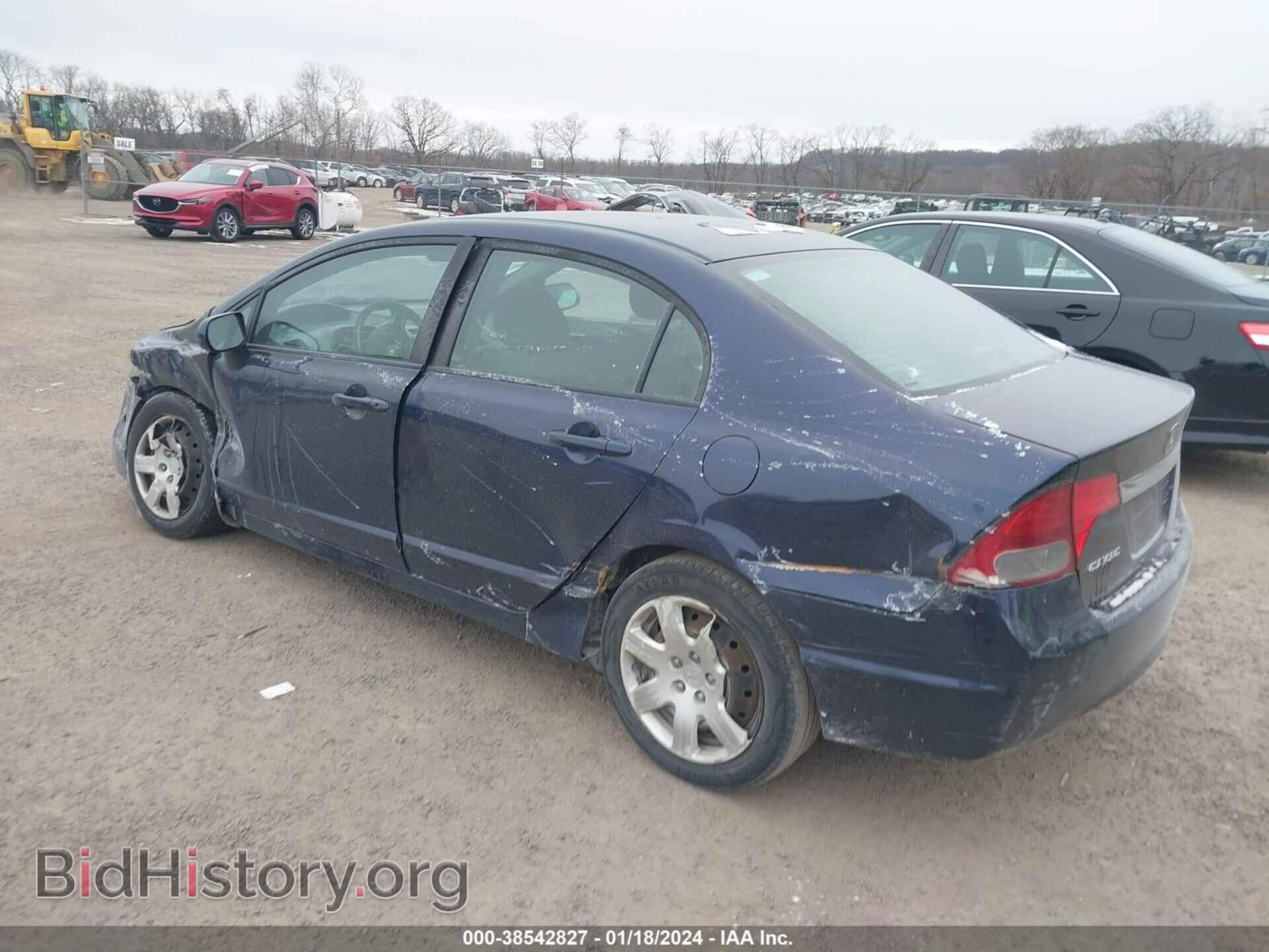 2011 HONDA CIVIC - VIN: 19XFA1F5XBE031802 - Фото 3