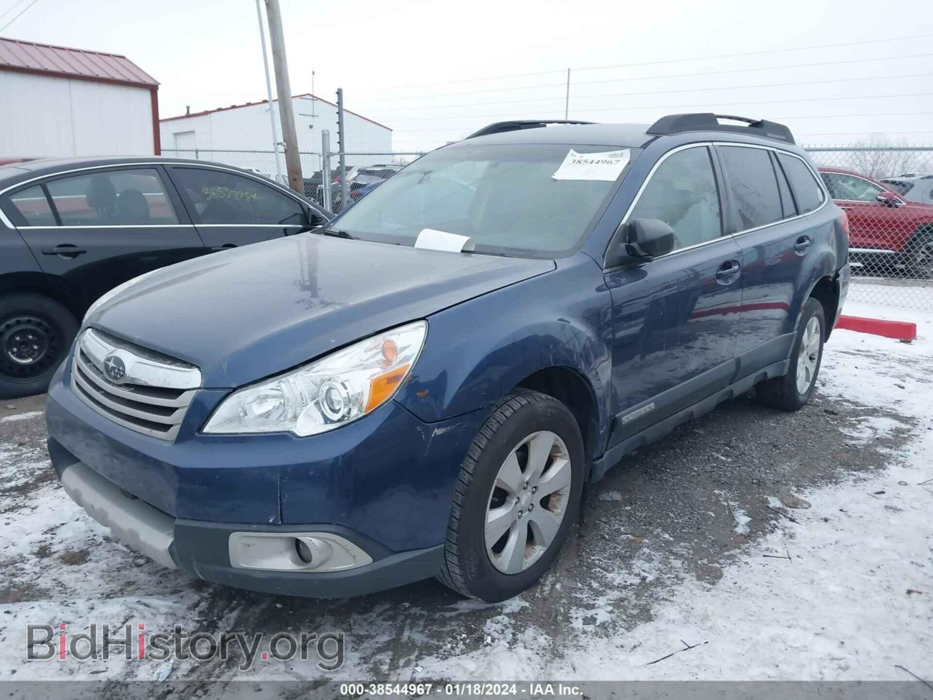 2011 SUBARU OUTBACK - VIN: 4S4BRCCC9B3436204 - Фото 2