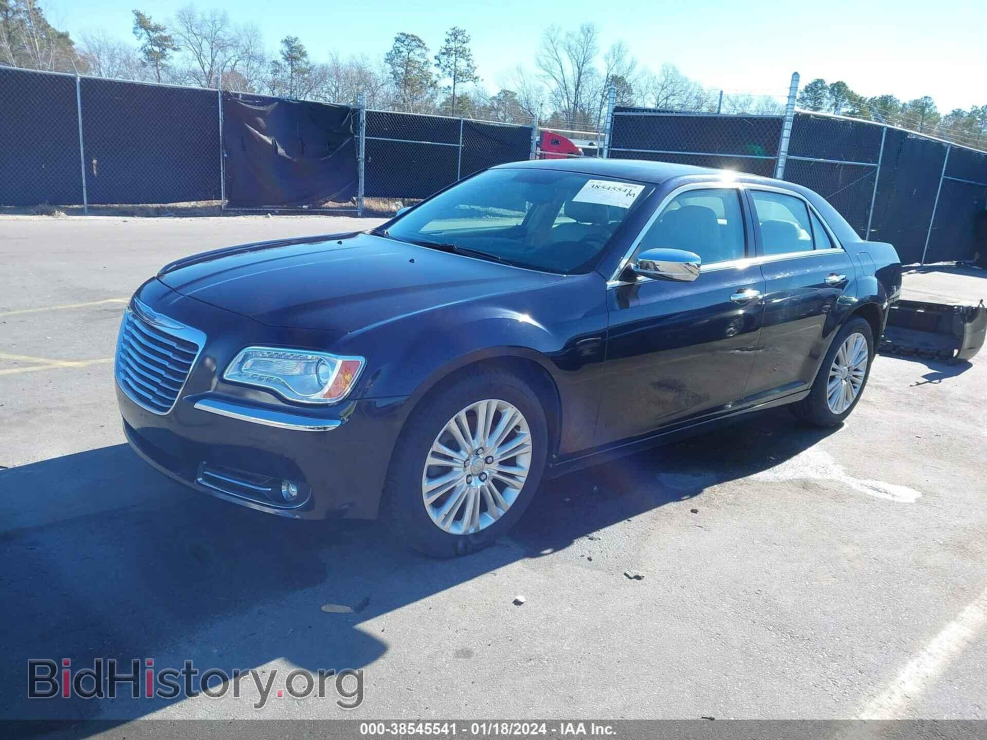 2012 CHRYSLER 300 - VIN: 2C3CCAHG3CH185046 - Фото 2
