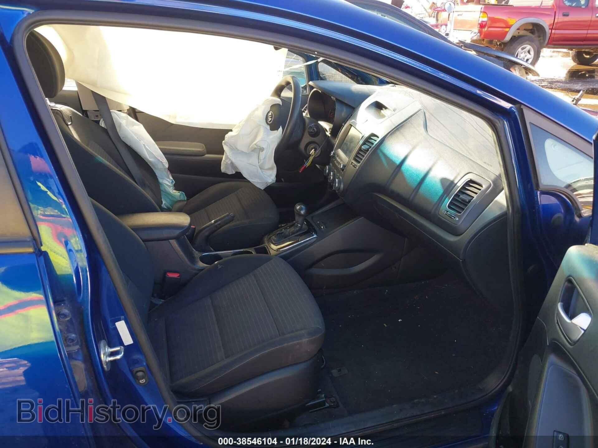2018 KIA FORTE - VIN: 3KPFL4A76JE203729 - Фото 5