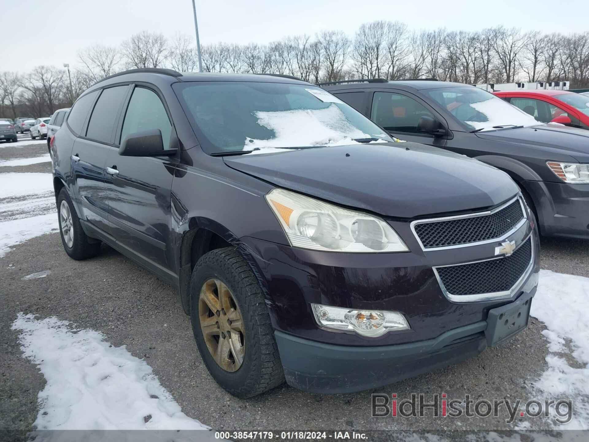 Photo 1GNLREED1AS115795 - CHEVROLET TRAVERSE 2010