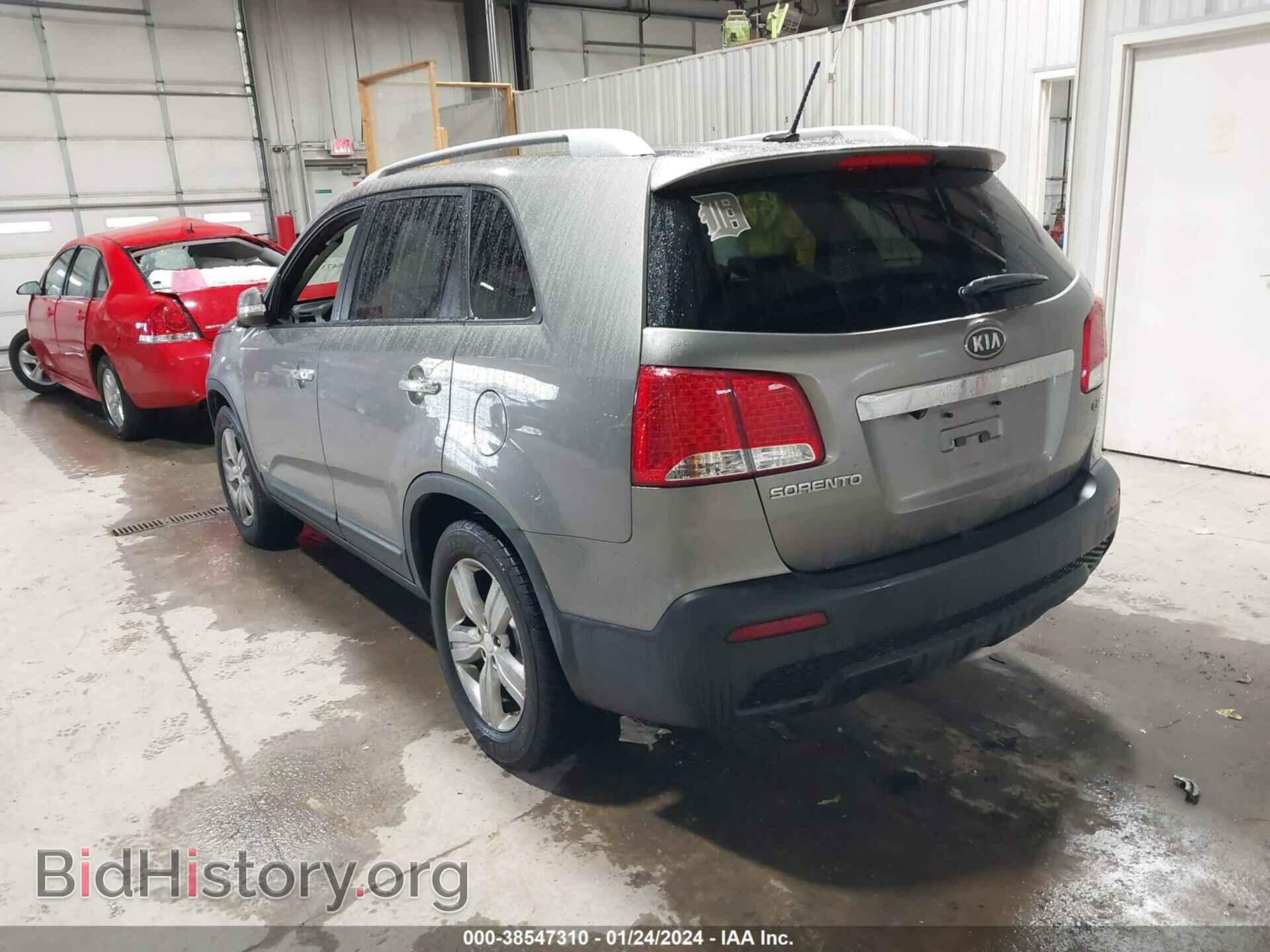 2013 KIA SORENTO - VIN: 5XYKUDA6XDG323270 - Фото 3