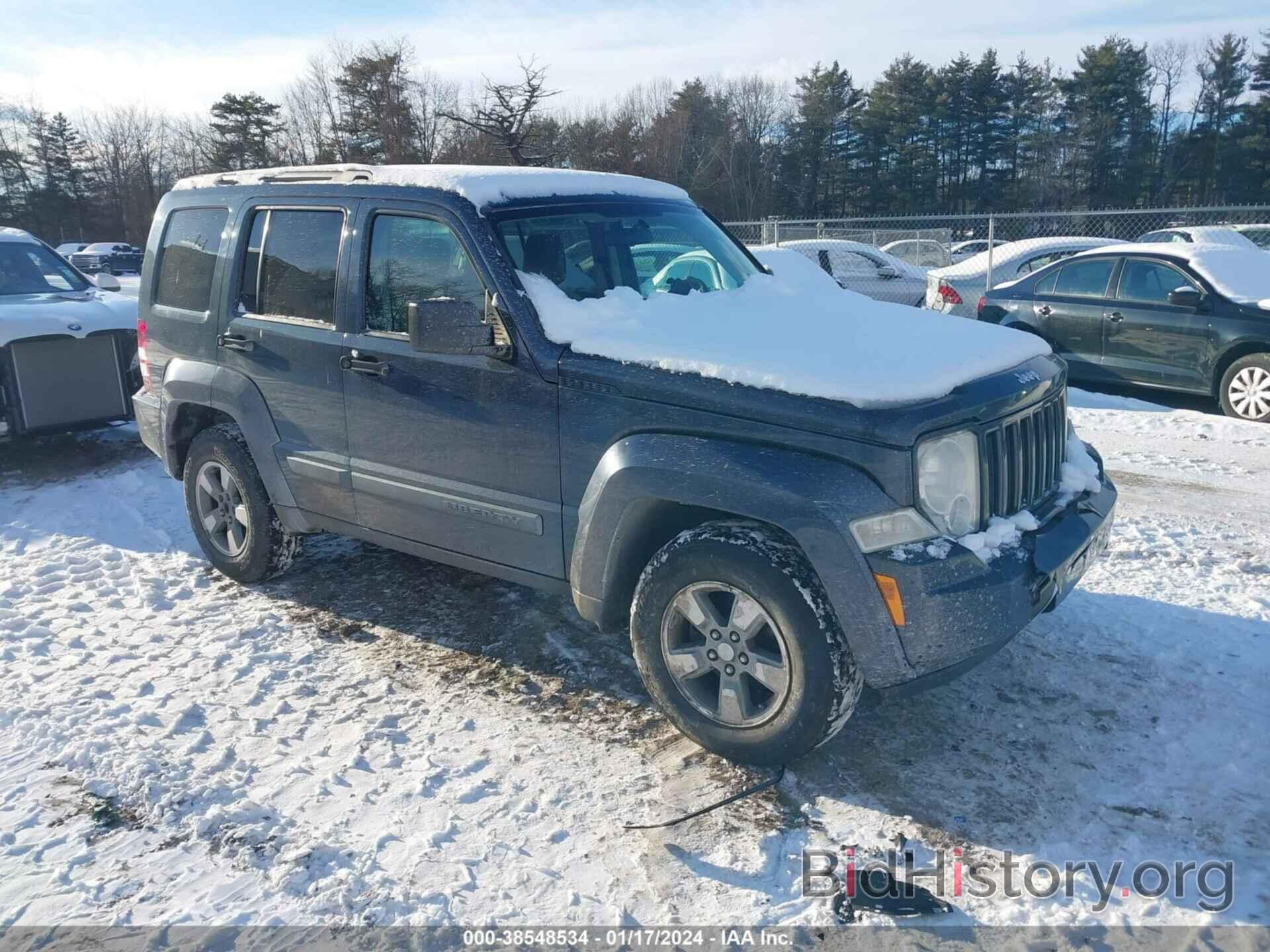 Photo 1J8GN28K38W187589 - JEEP LIBERTY 2008