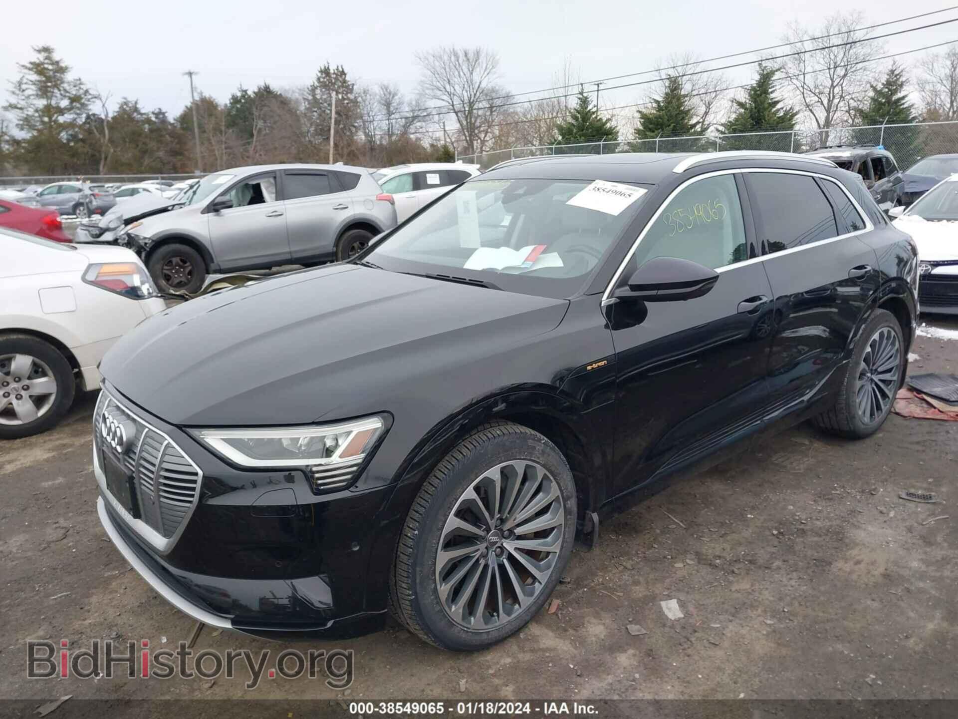 2019 AUDI E-TRON - VIN: WA1VAAGE5KB010132 - Фото 2