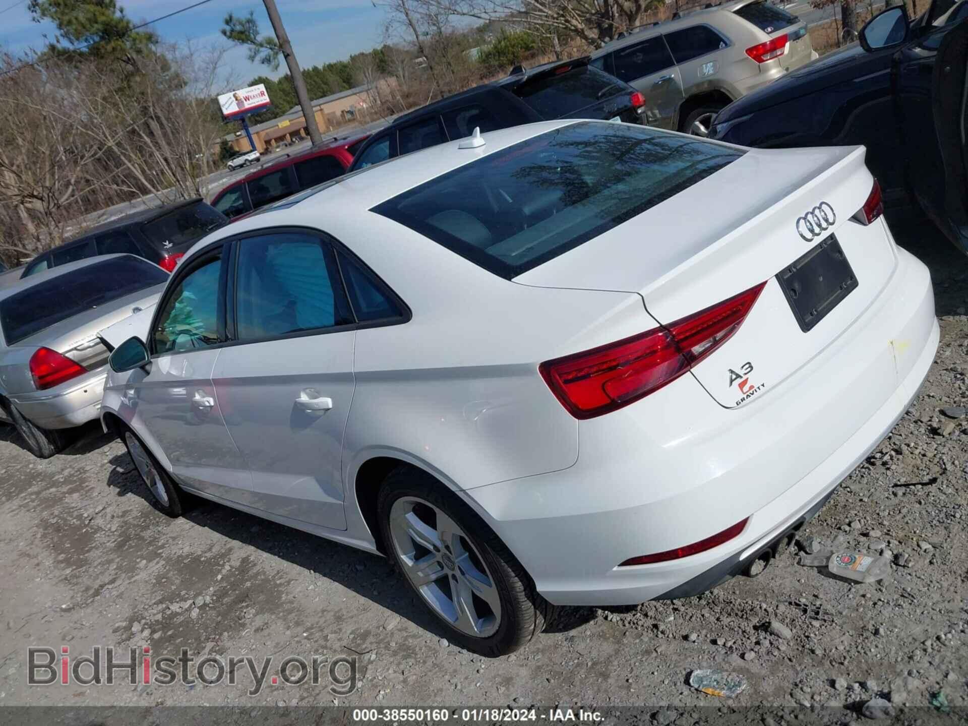 2017 AUDI A3 - VIN: WAUAUGFF2H1067165 - Фото 3