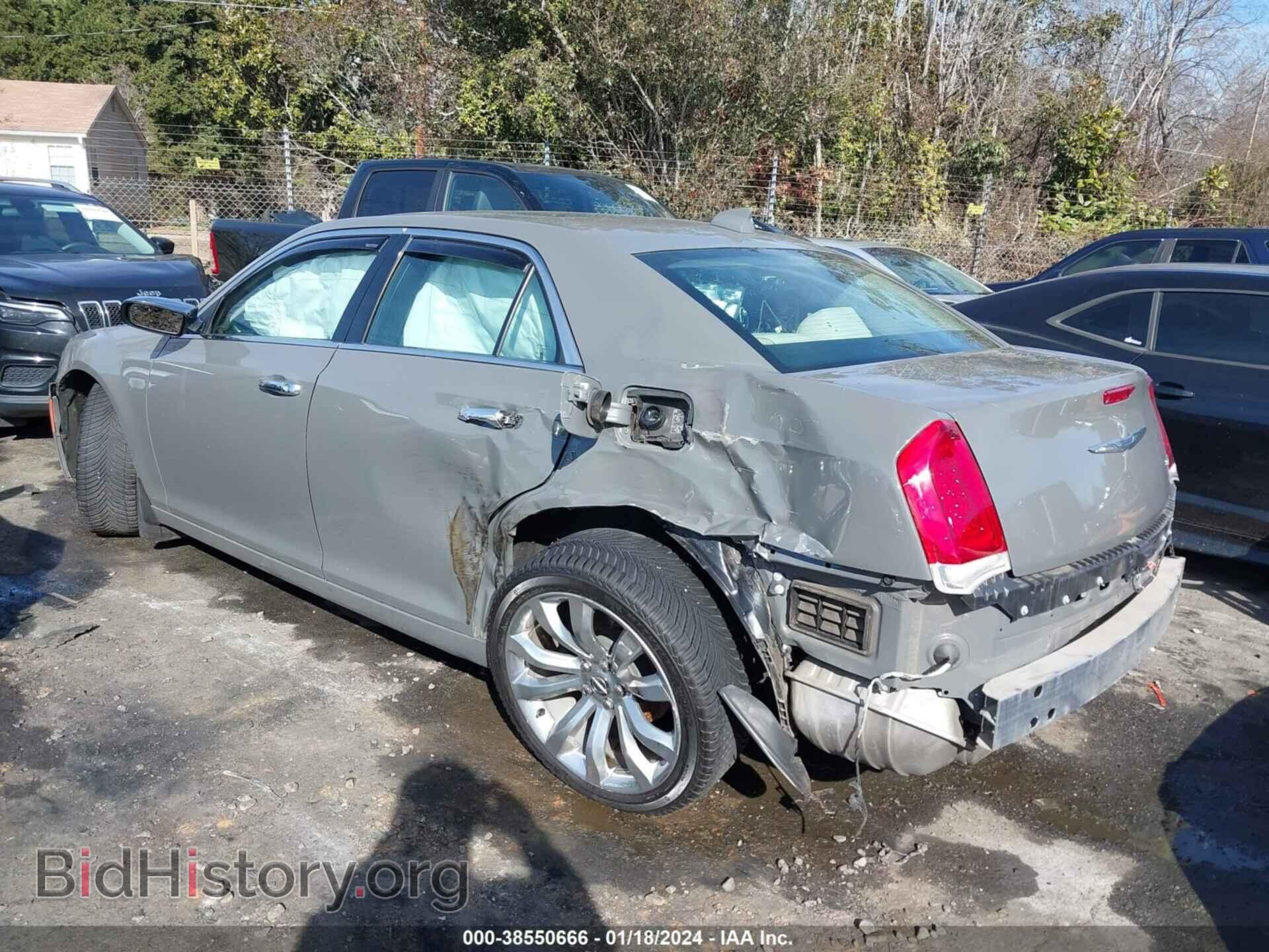 2018 CHRYSLER 300 - VIN: 2C3CCAEG7JH141178 - Фото 3
