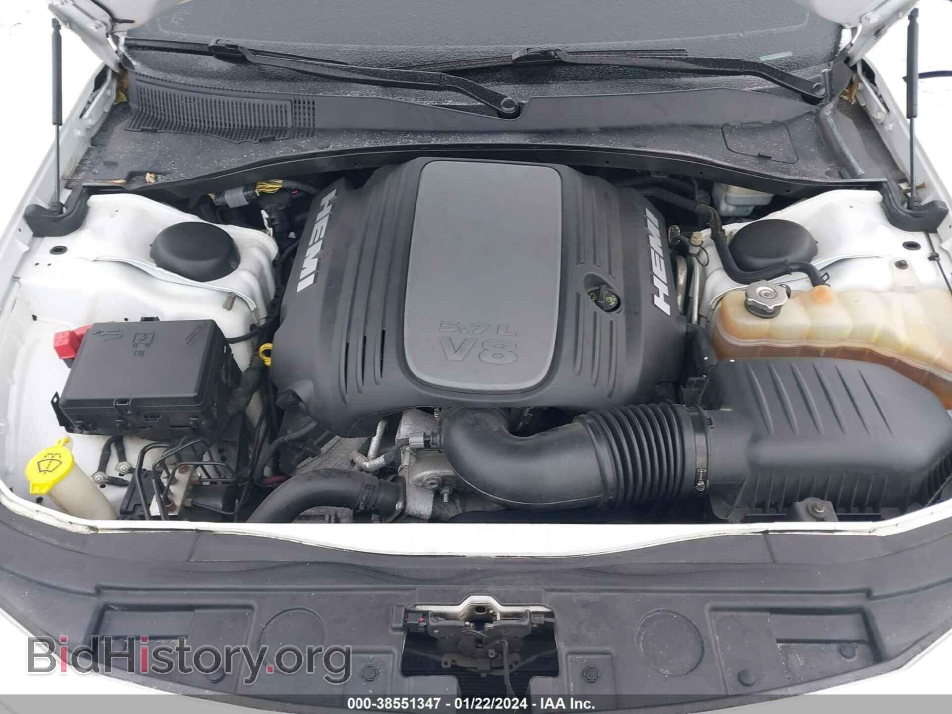 2014 CHRYSLER 300C - VIN: 2C3CCAKT2EH316007 - Фото 10
