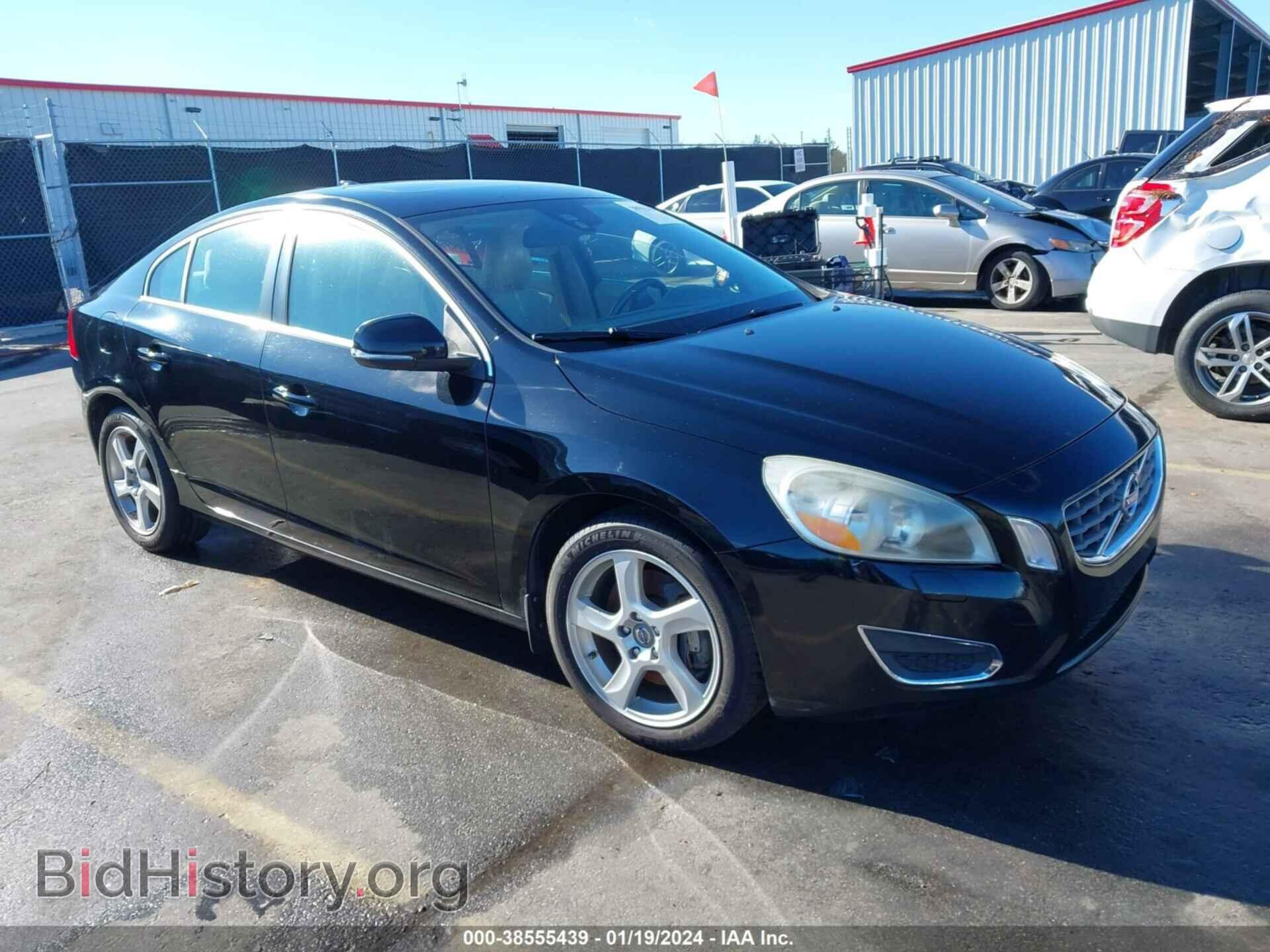 Photo YV1622FS1C2099357 - VOLVO S60 2012
