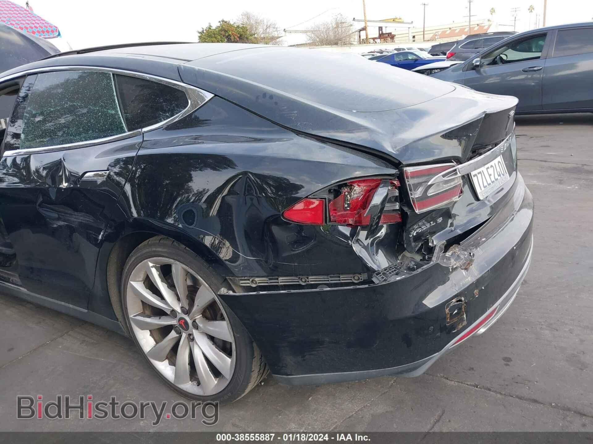 2013 TESLA MODEL S - VIN: 5YJSA1DGXDFP12896 - Фото 6