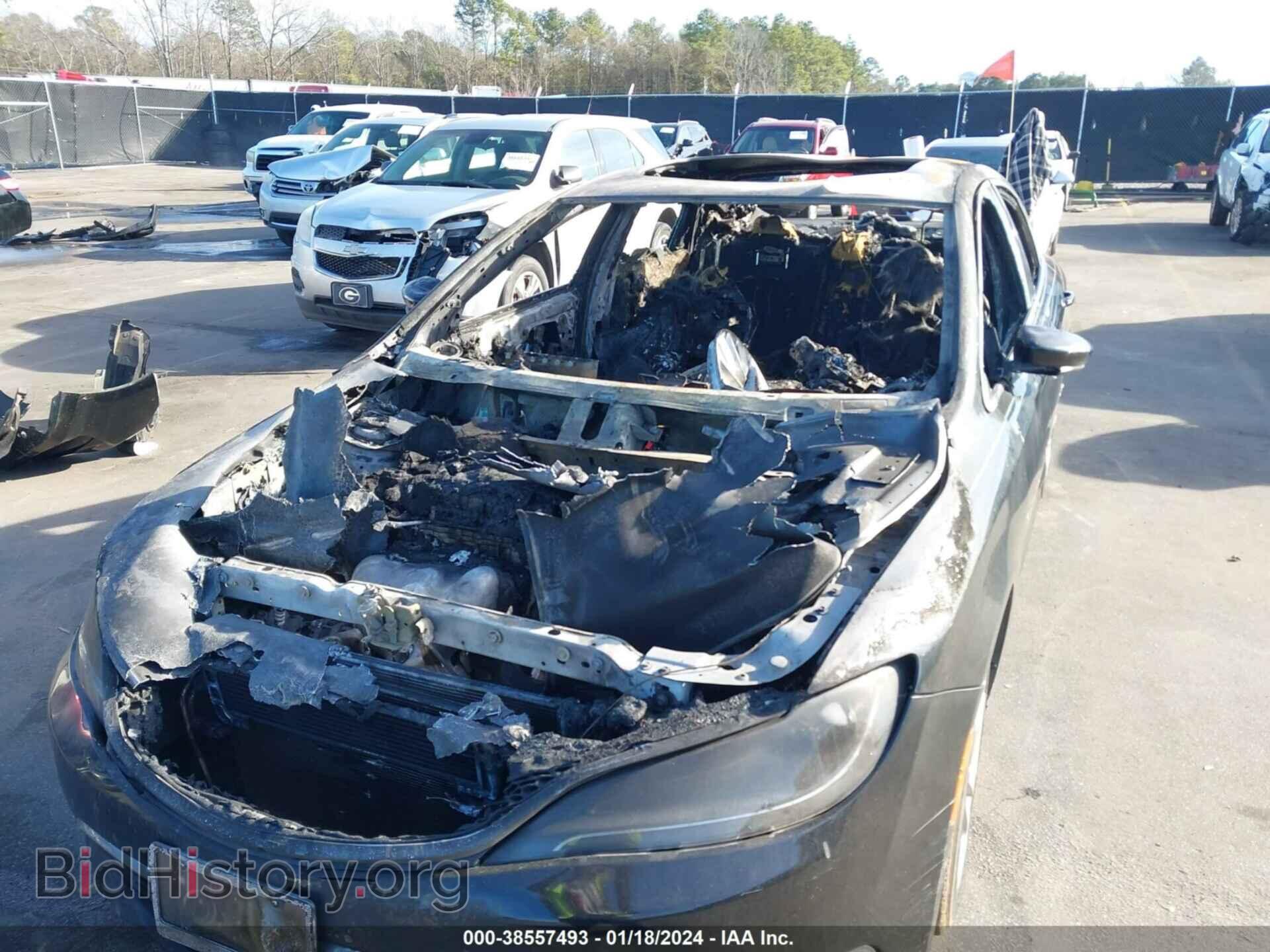 2016 CHRYSLER 200 - VIN: 1C3CCCAB5GN120254 - Фото 6