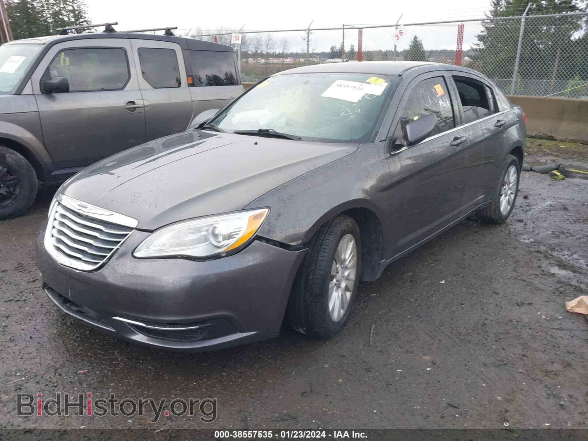 2014 CHRYSLER 200 - VIN: 1C3CCBAB3EN229948 - Фото 2
