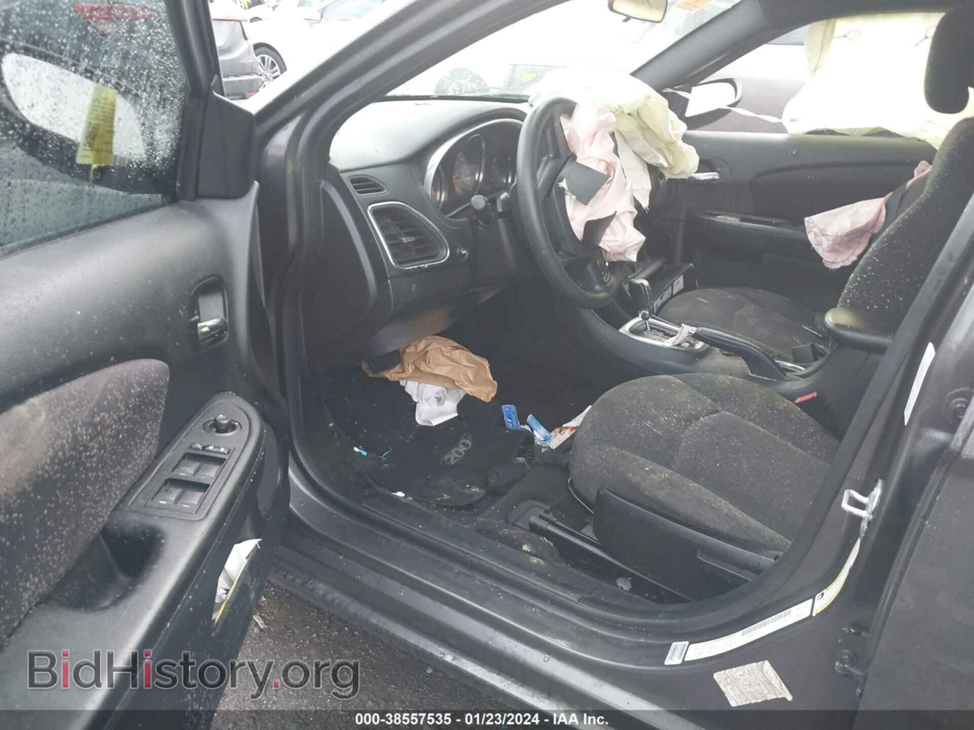 2014 CHRYSLER 200 - VIN: 1C3CCBAB3EN229948 - Фото 5