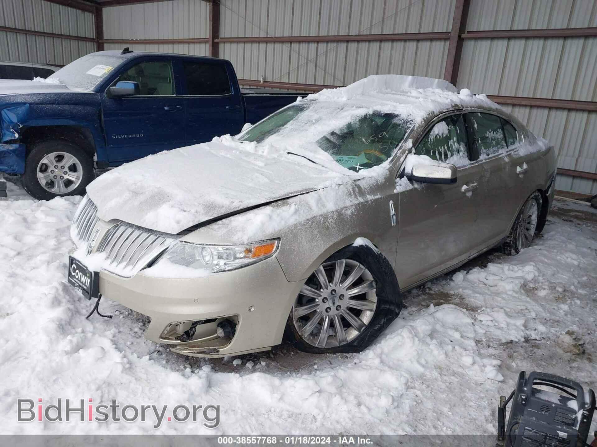 2011 LINCOLN MKS - VIN: 1LNHL9FT6BG614167 - Фото 2
