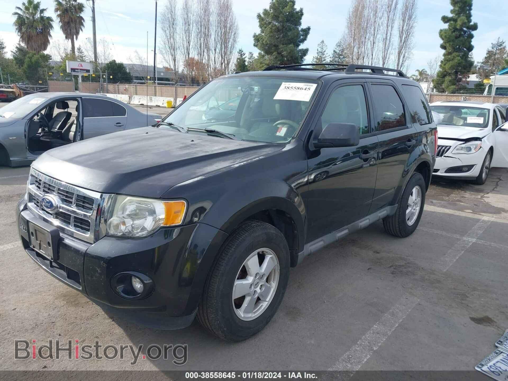 2011 FORD ESCAPE - VIN: 1FMCU9DG9BKA50251 - Фото 2
